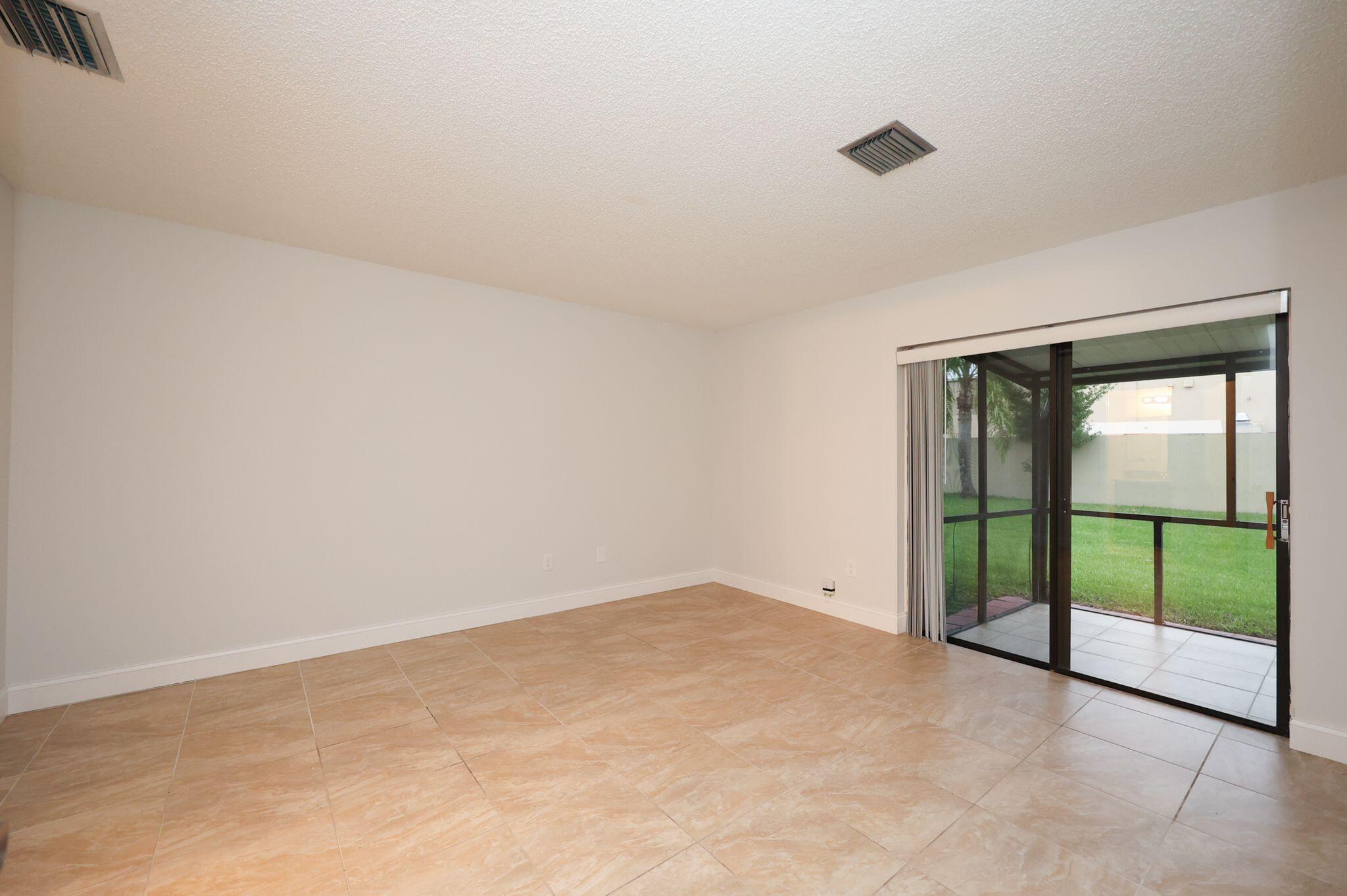 10127 E Boca Bend E B2 Property Photo 22