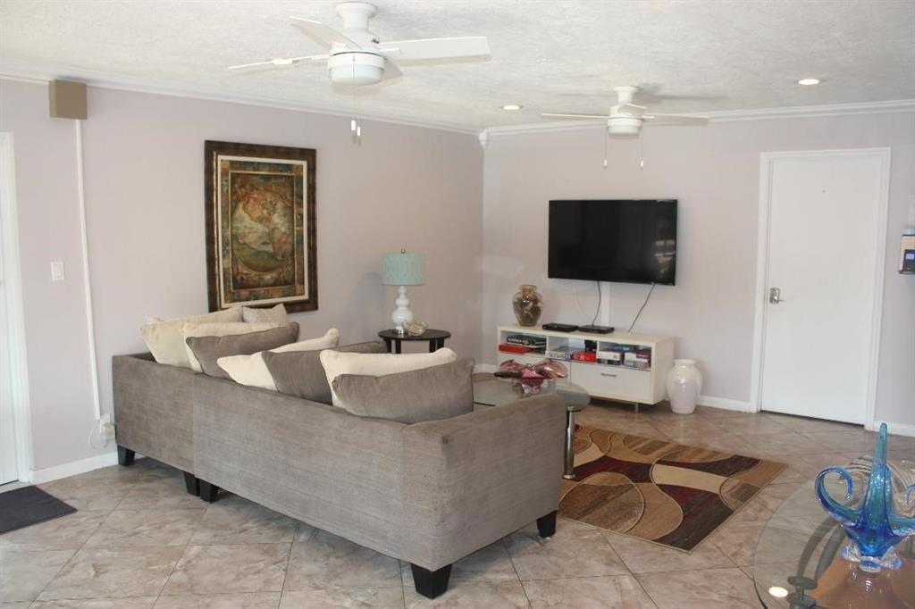 649 W Oakland Park Boulevard W 211a Property Photo 12