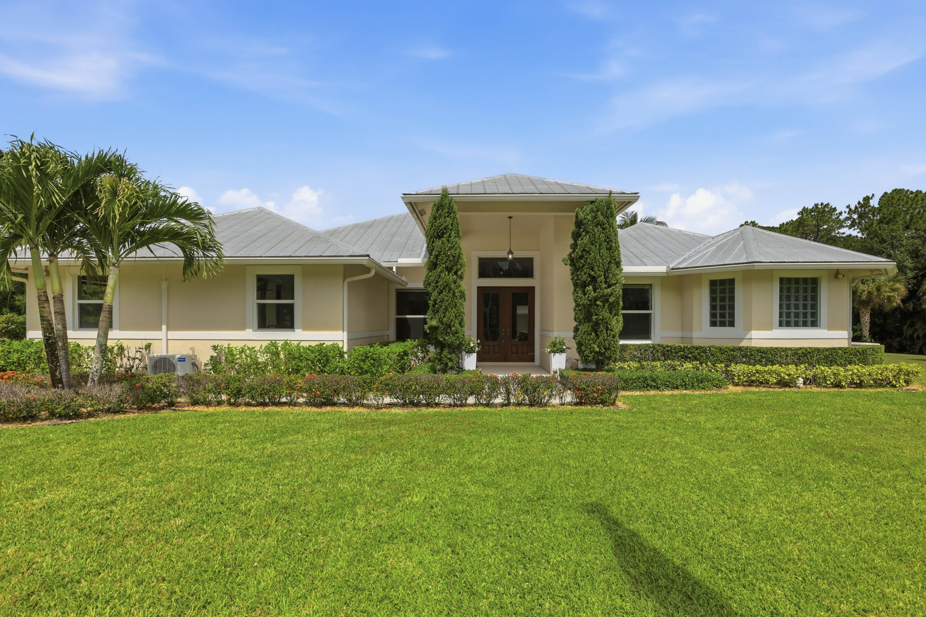 17593 Winterhawk Property Photo 1