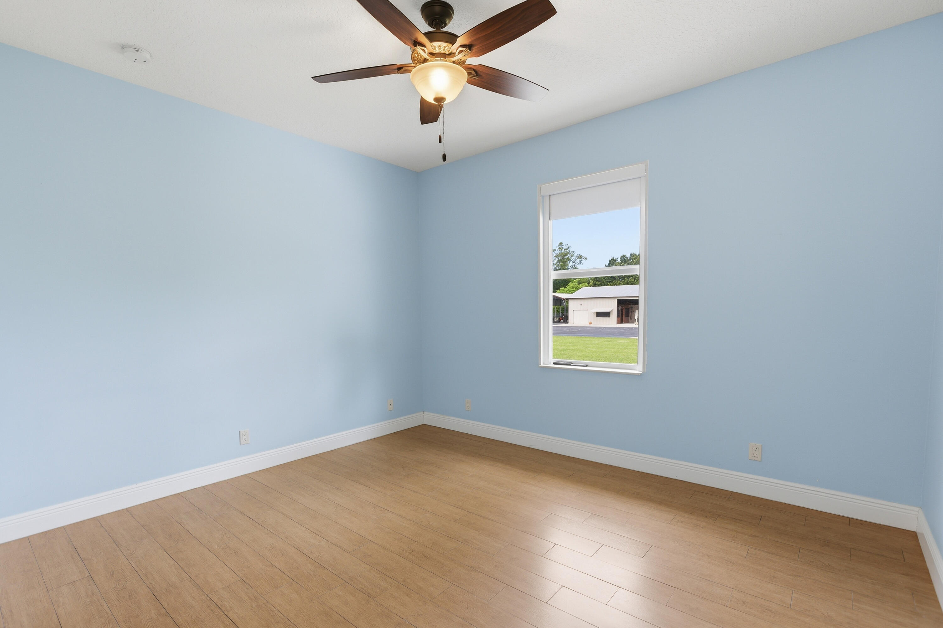 17593 Winterhawk Property Photo 18