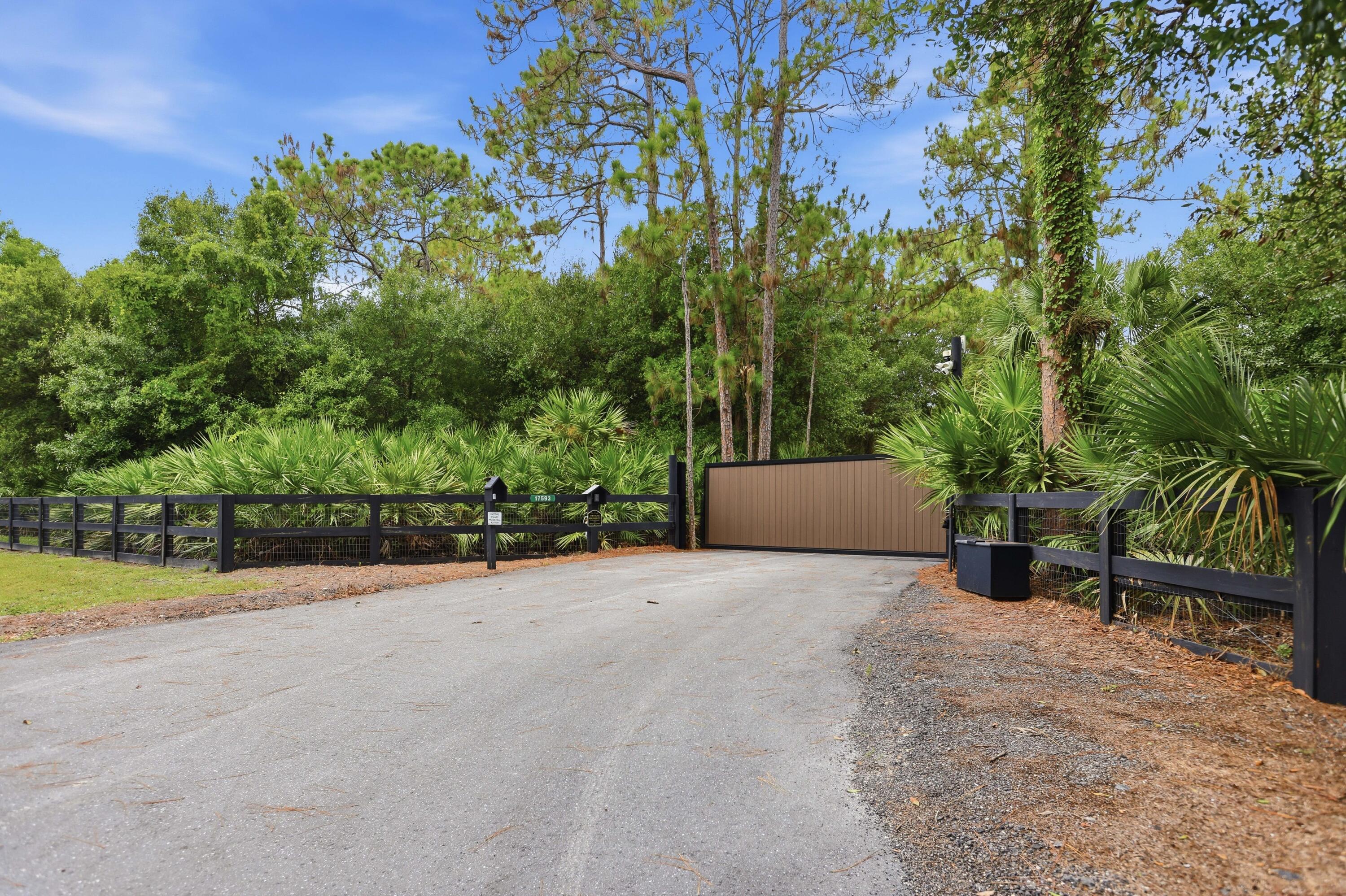 17593 Winterhawk Property Photo 34