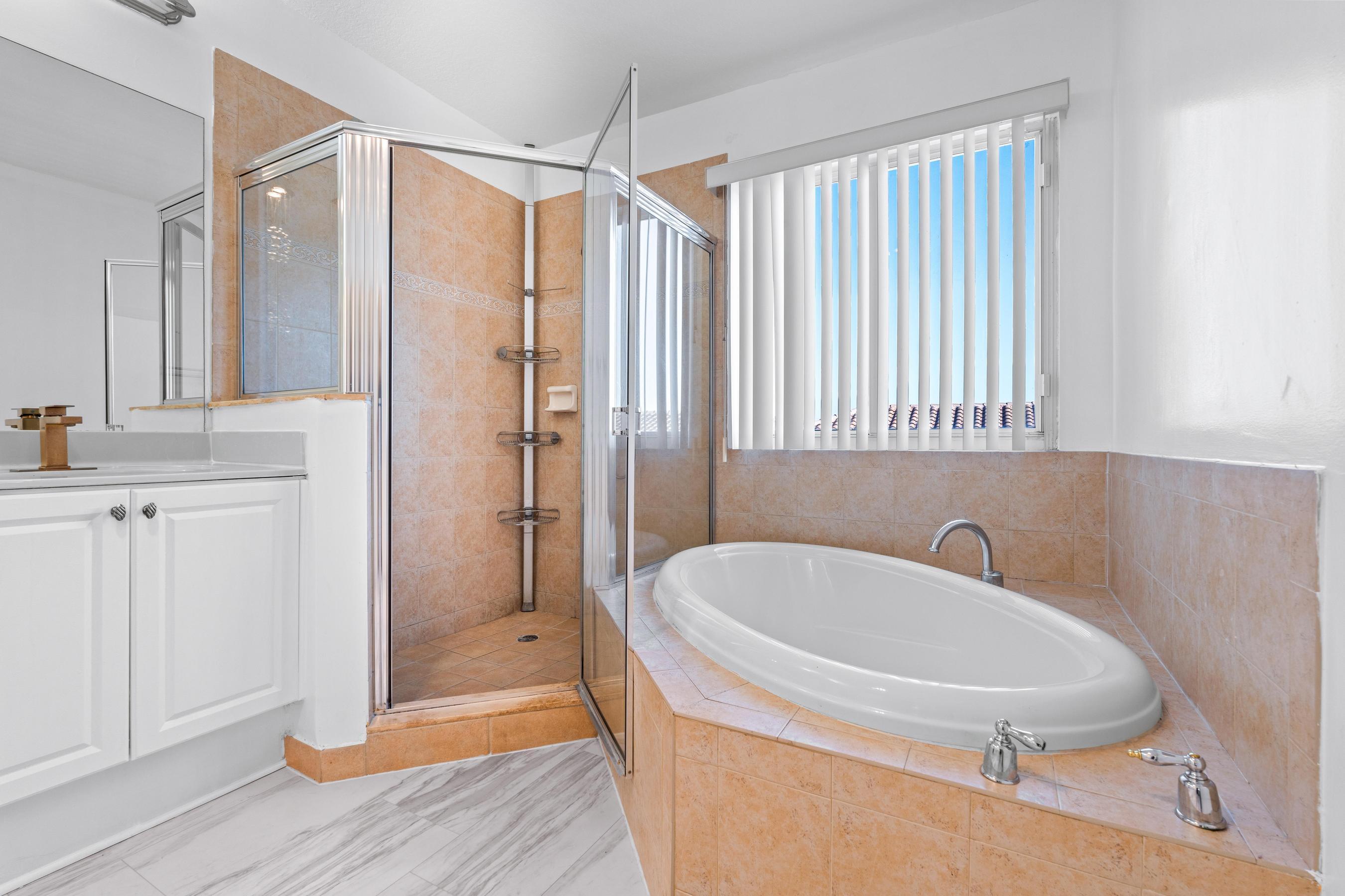 1200 Coastal Bay Boulevard Property Photo 25