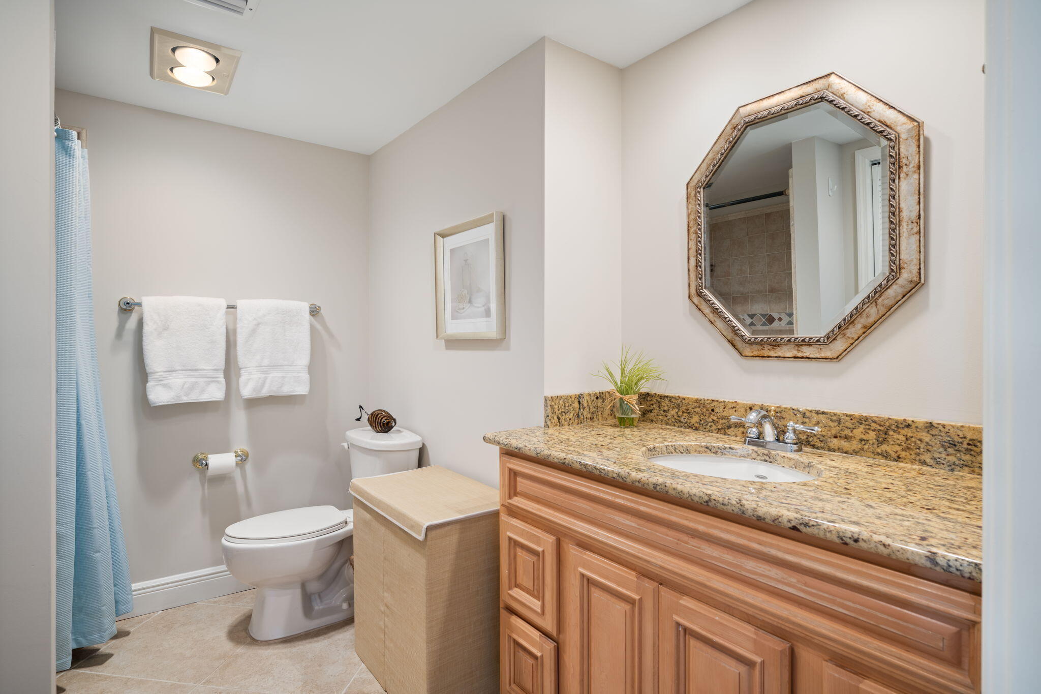 4049 Ocean Drive 505 Property Photo 19