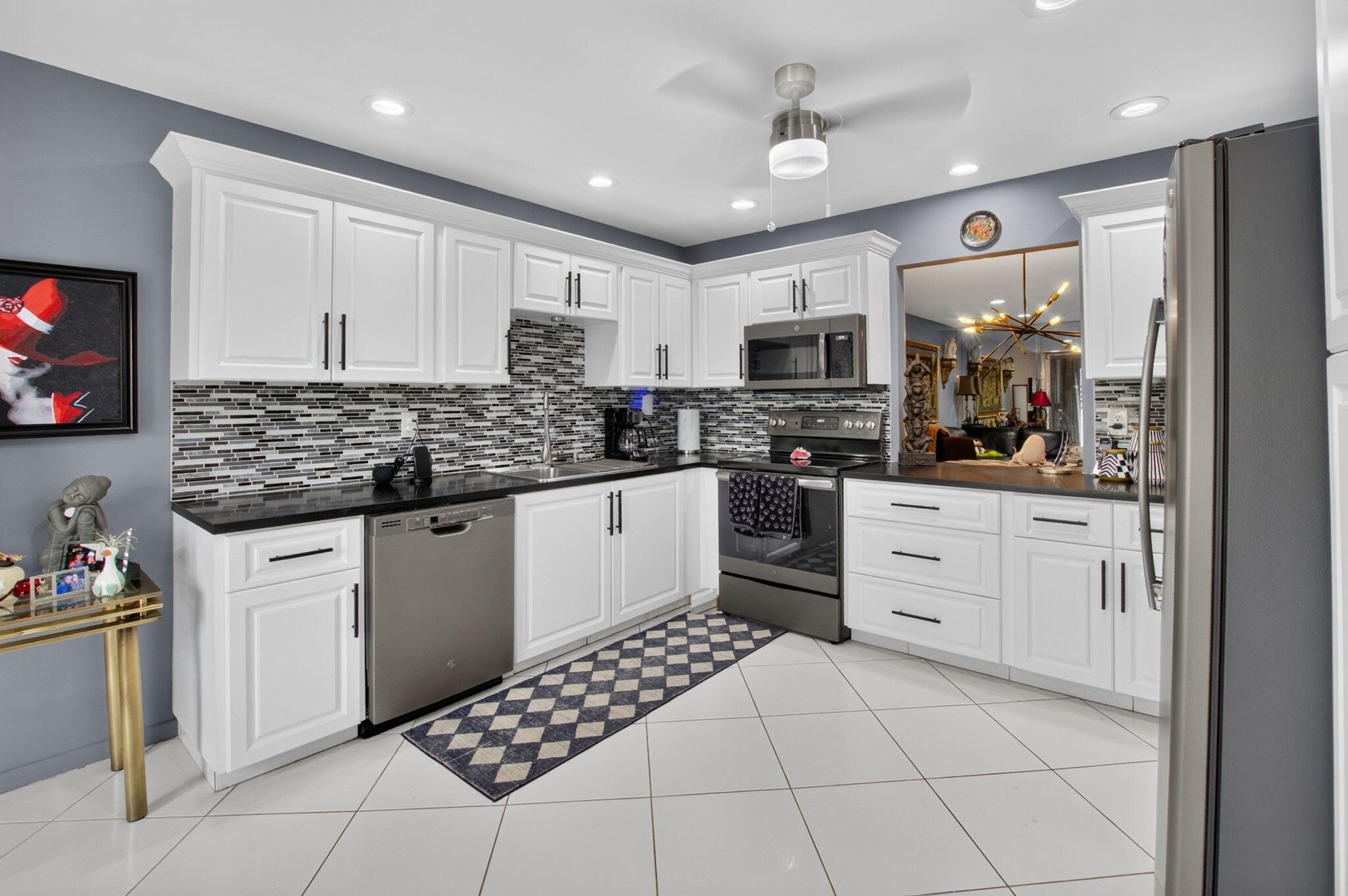5284 Privet Place D Property Photo 6