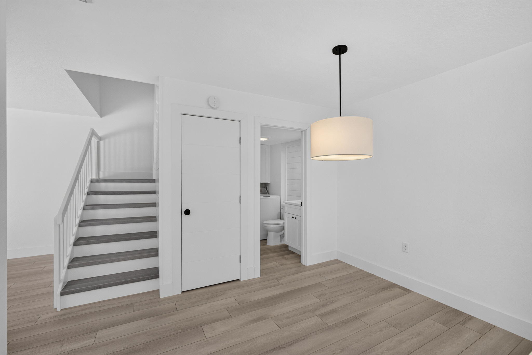 2101 21st Way Property Photo 6