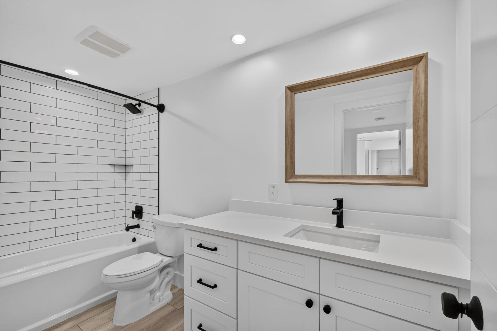 2101 21st Way Property Photo 13