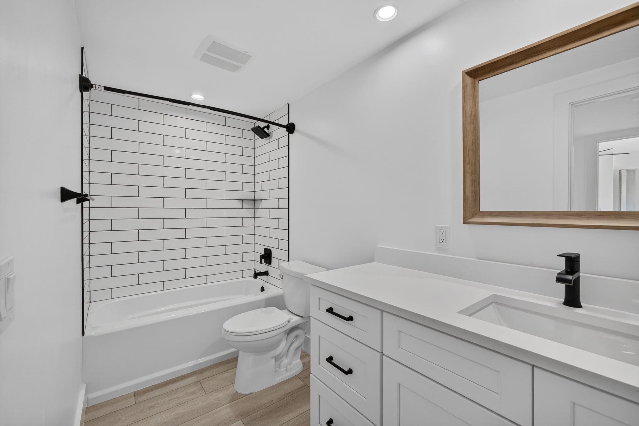 2101 21st Way Property Photo 14