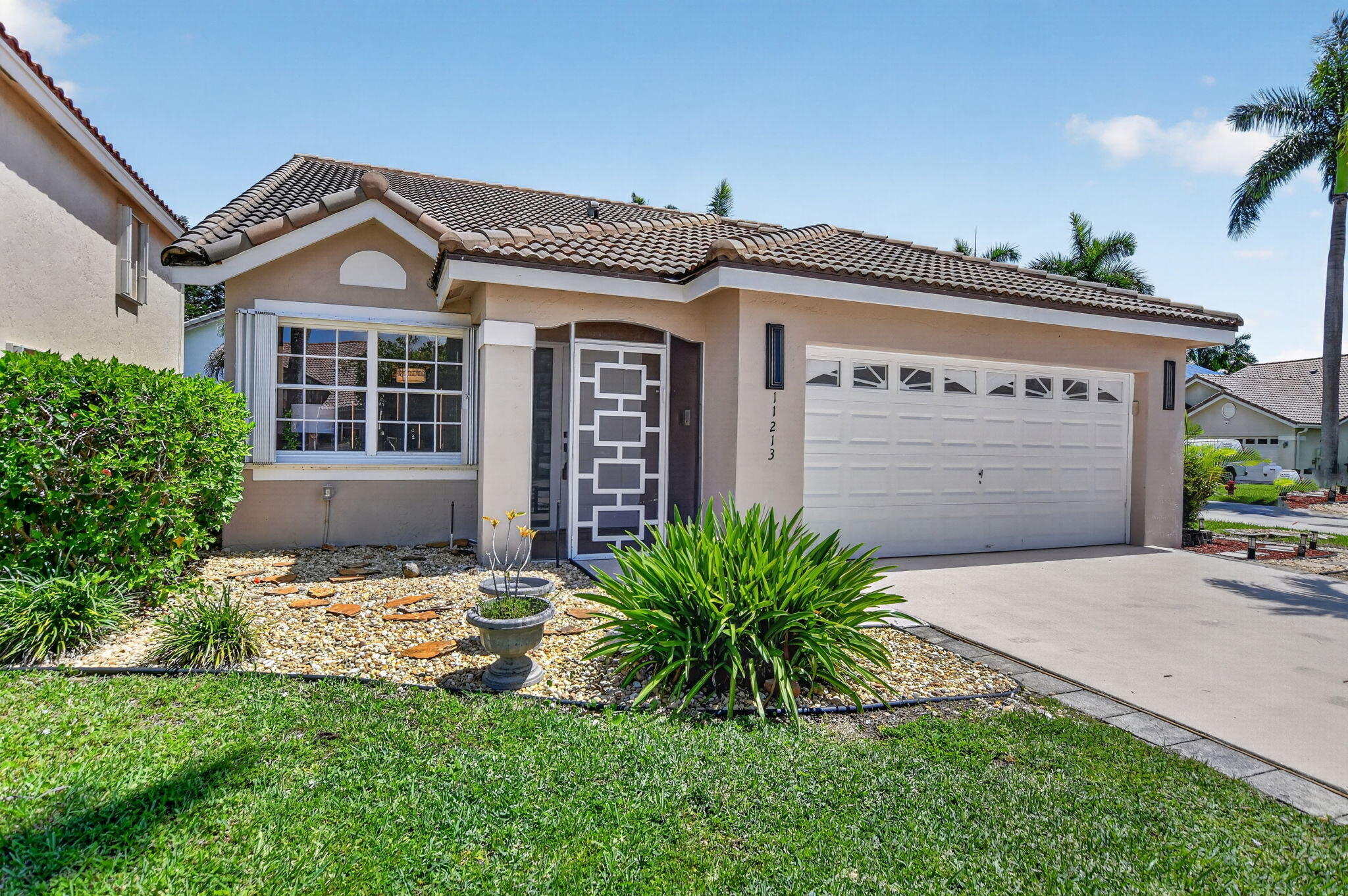 11213 Jasmine Hill Circle Property Photo 1