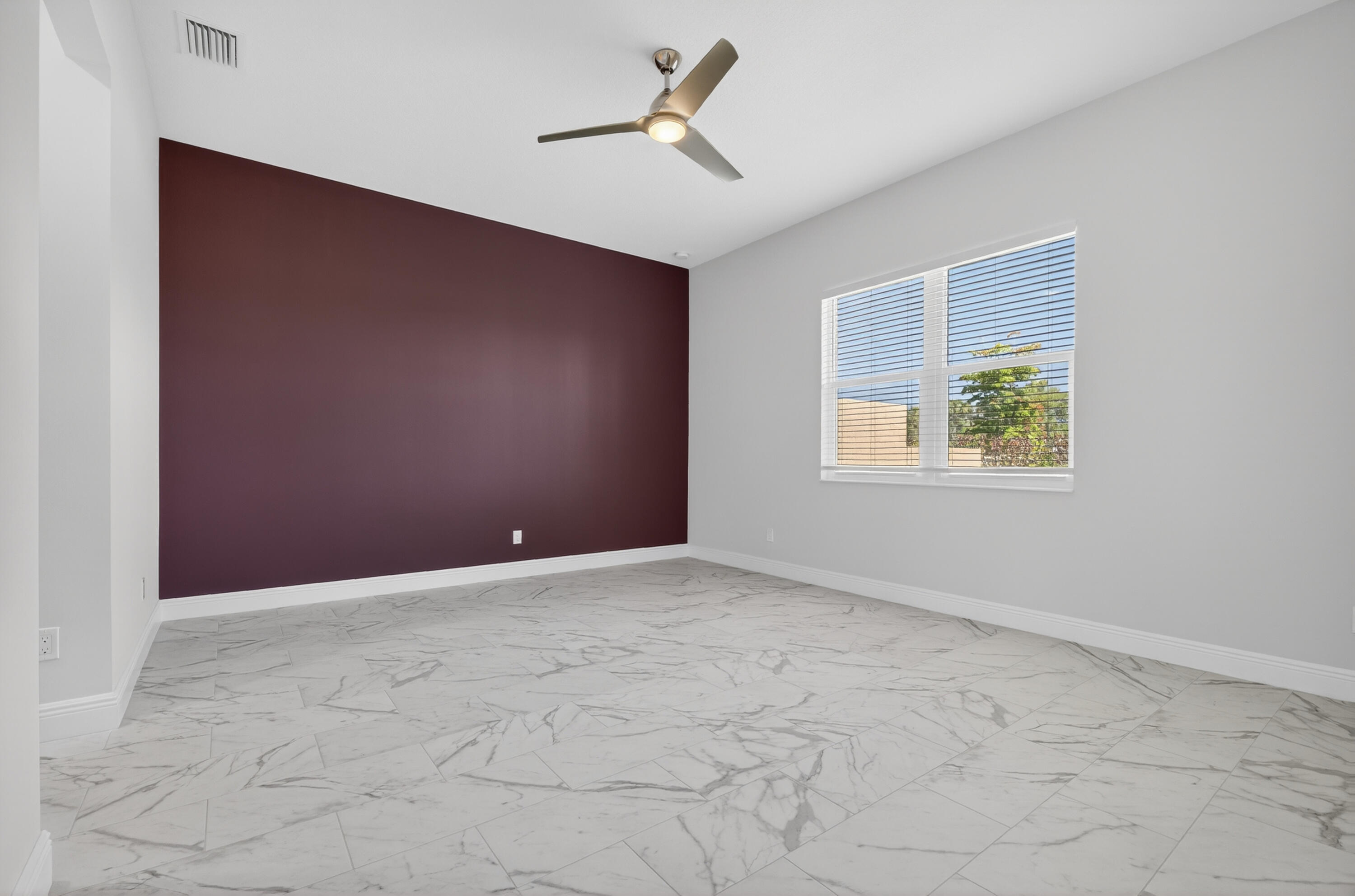 1805 Bridgepointe Circle 2 Property Photo 9