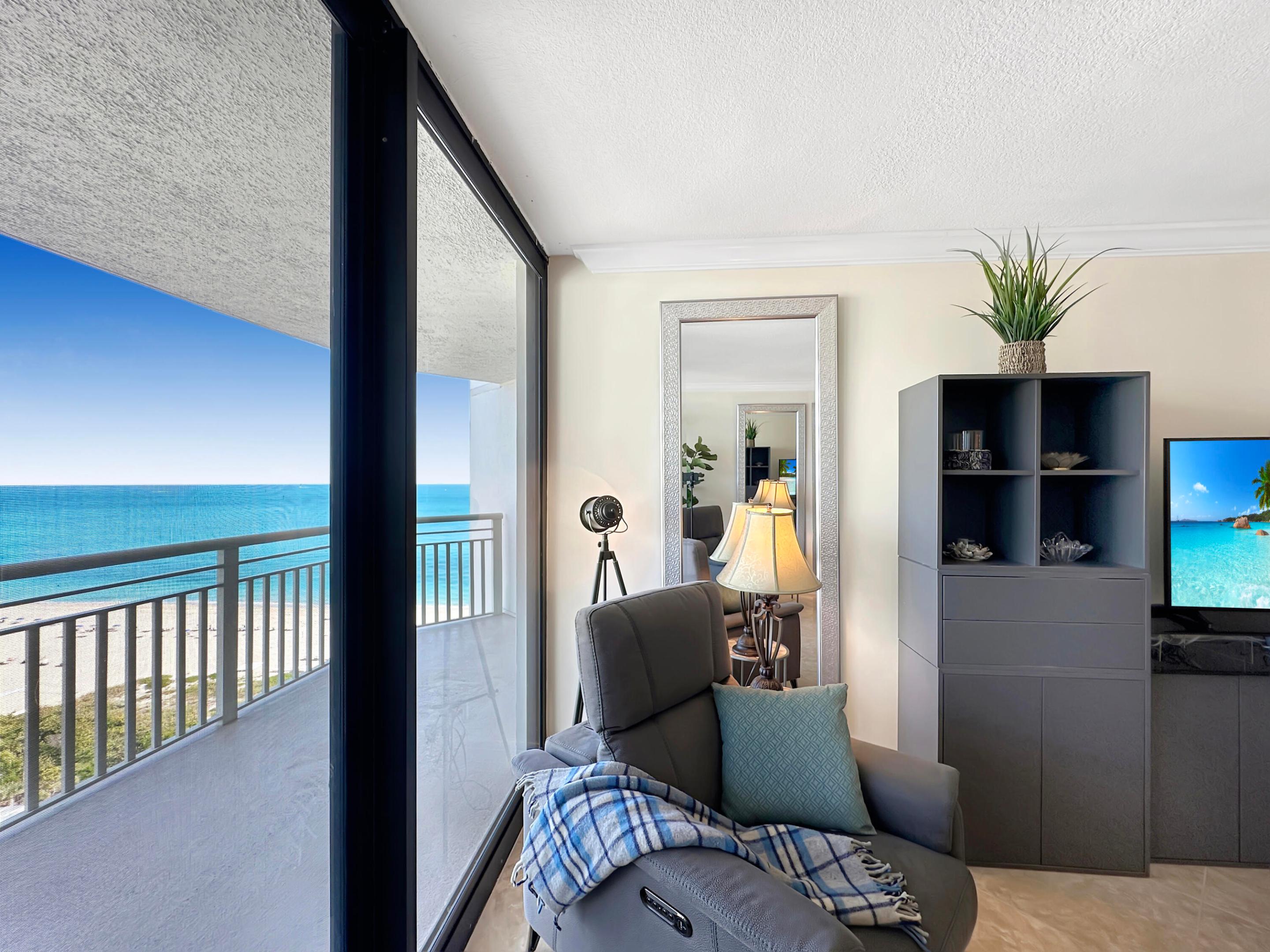 3000 N Ocean Drive 20-b Property Photo 4