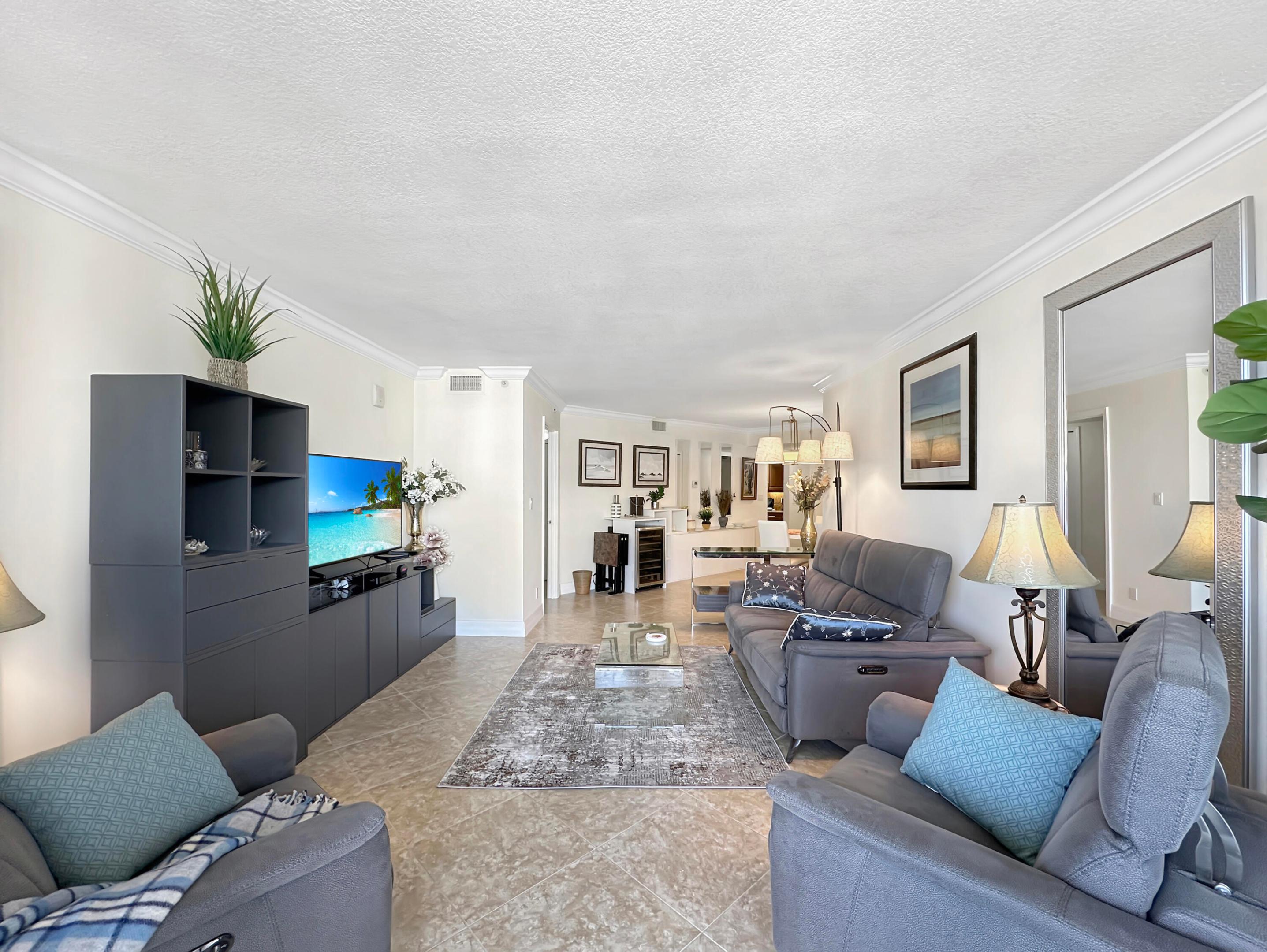 3000 N Ocean Drive 20-b Property Photo 6