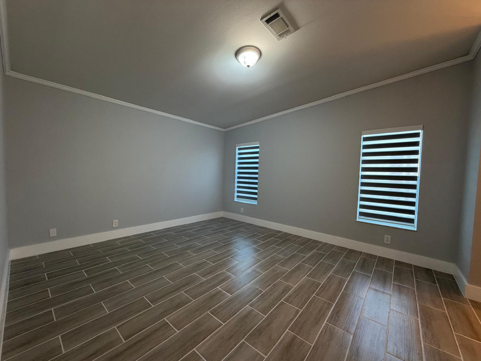 4165 3rd Court Property Photo 5