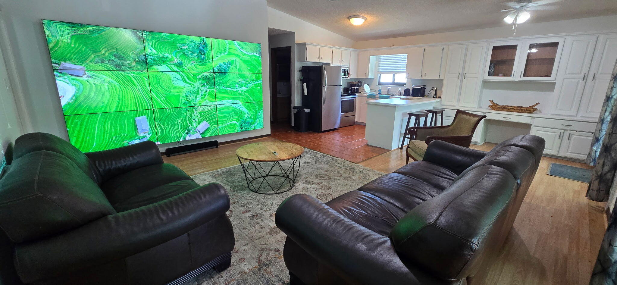 410 Coconut Drive Property Photo 3