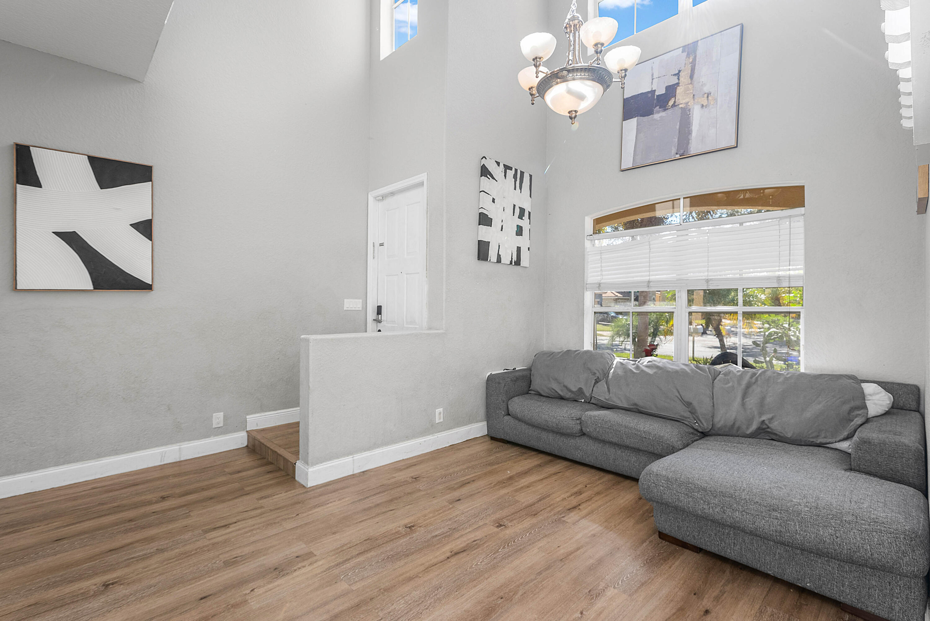 5041 Massy Drive Property Photo 6