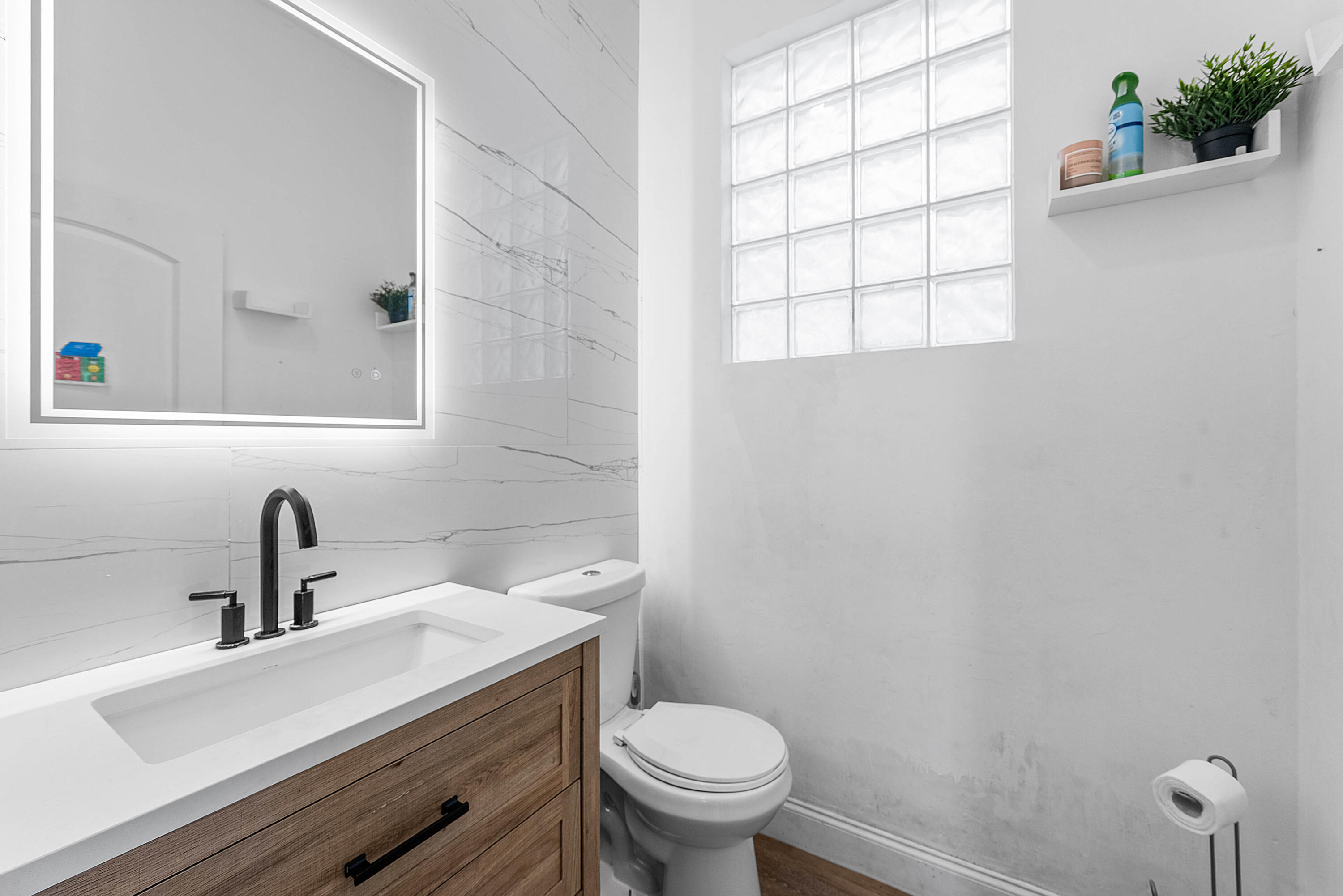 5041 Massy Drive Property Photo 10