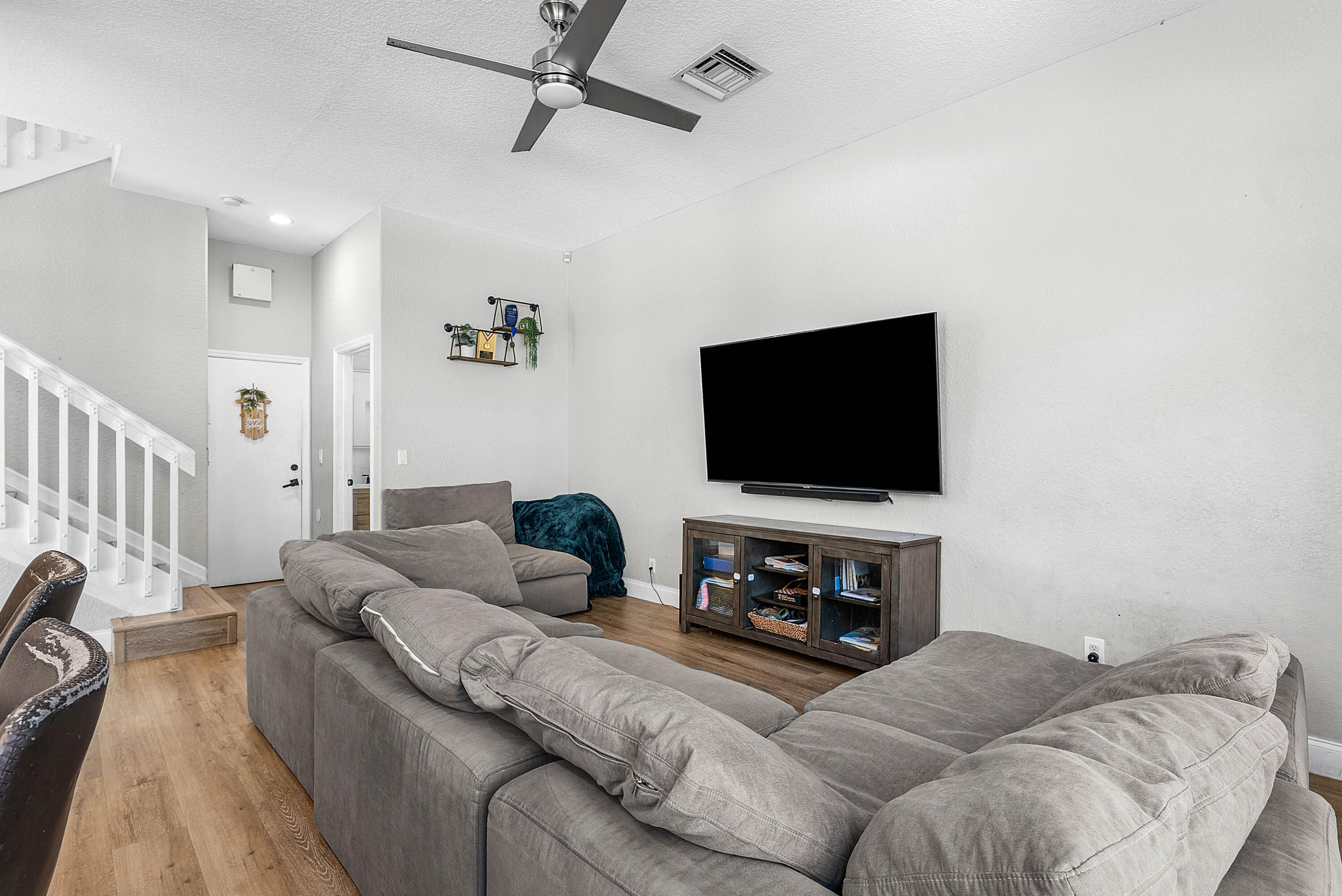 5041 Massy Drive Property Photo 12