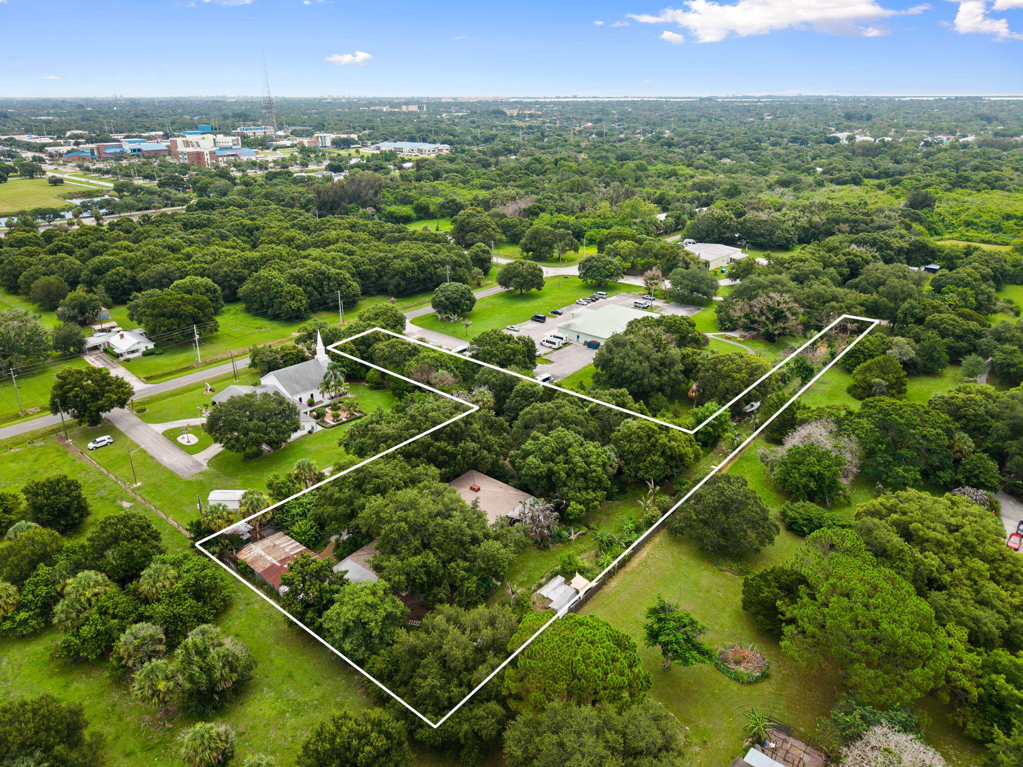3603 Kirby Loop Road Property Photo 1