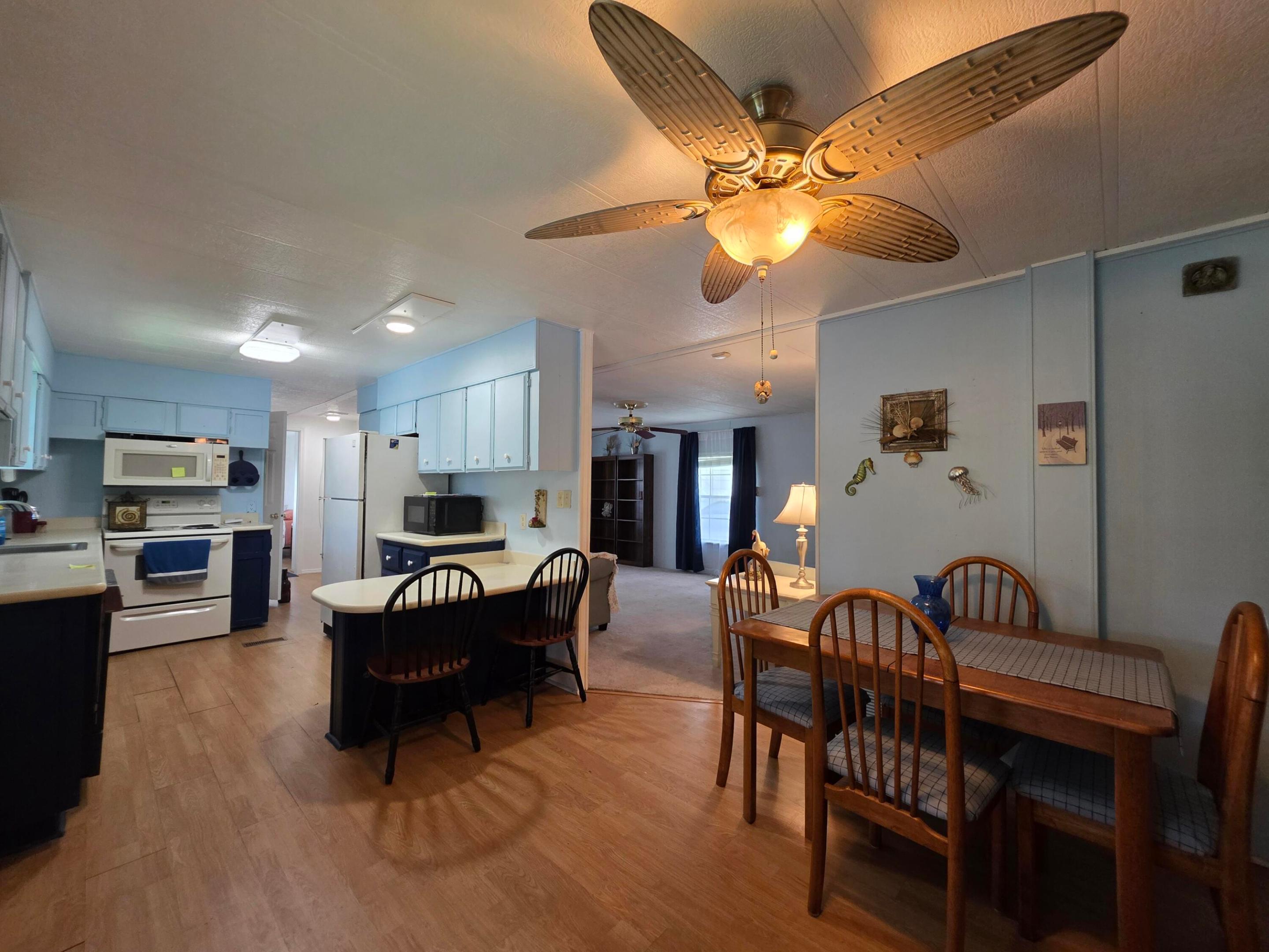 37 Los Lagos Road Property Photo 4