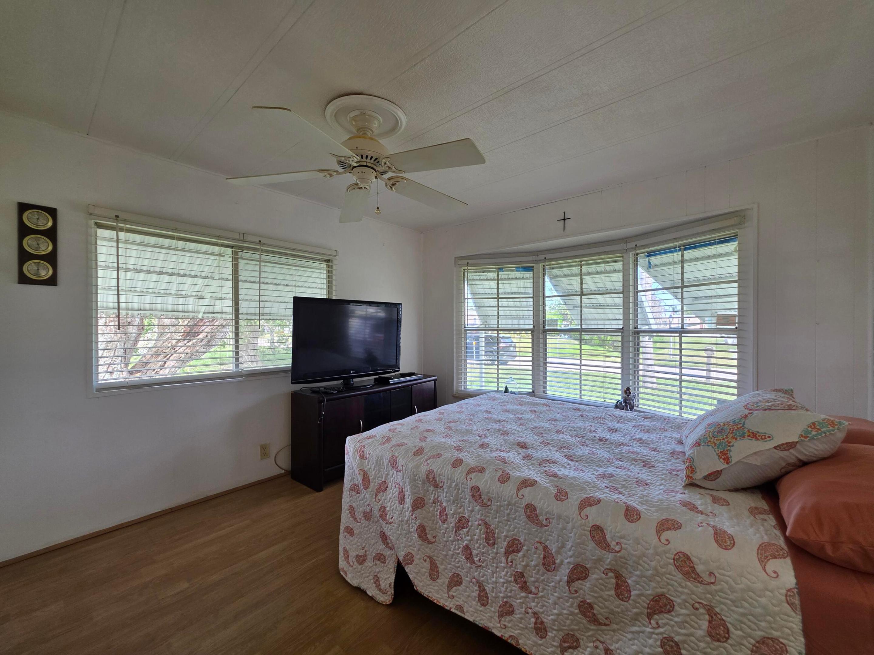 37 Los Lagos Road Property Photo 8