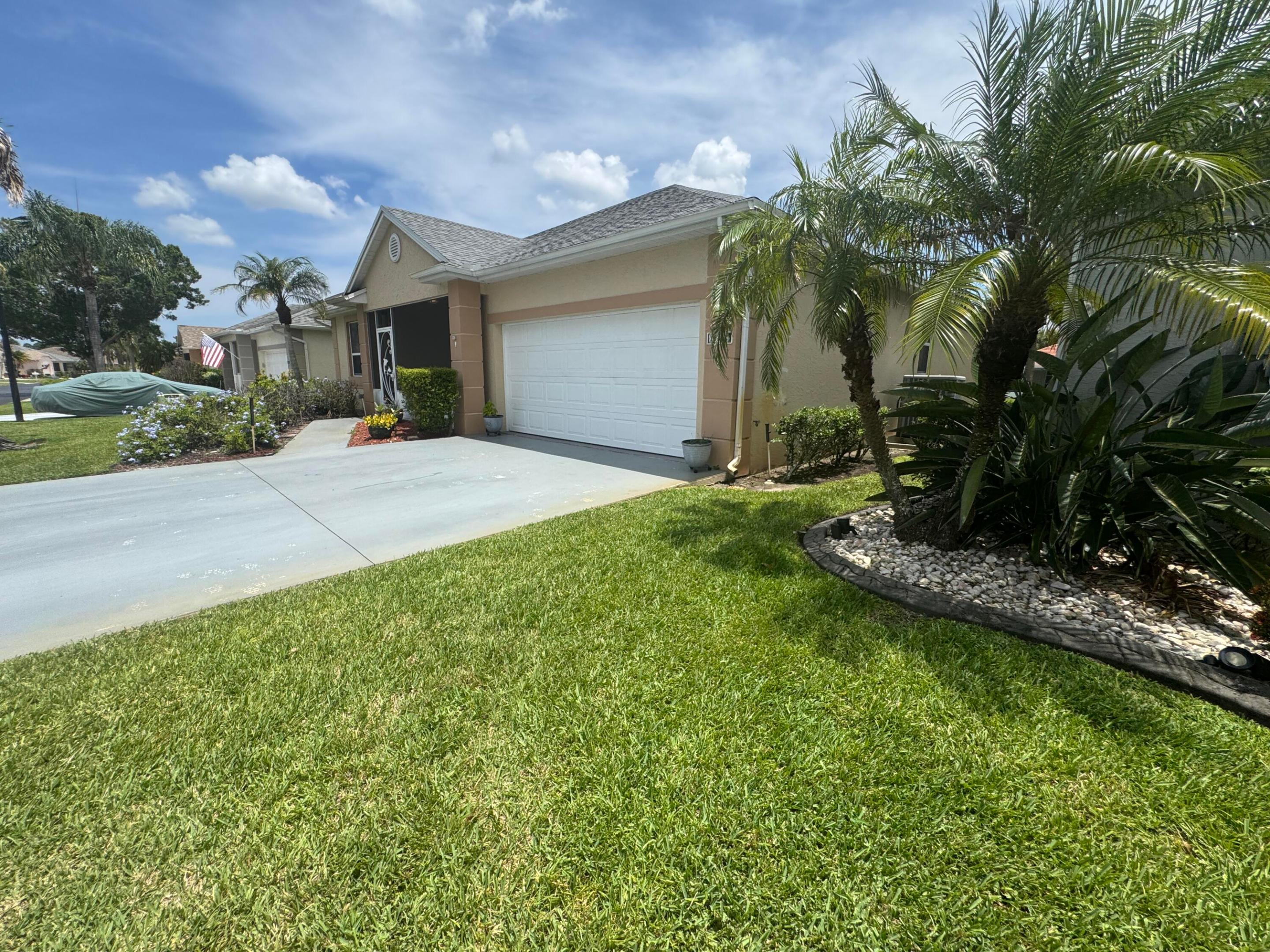 981 Nw Tuscany Drive Property Photo 2