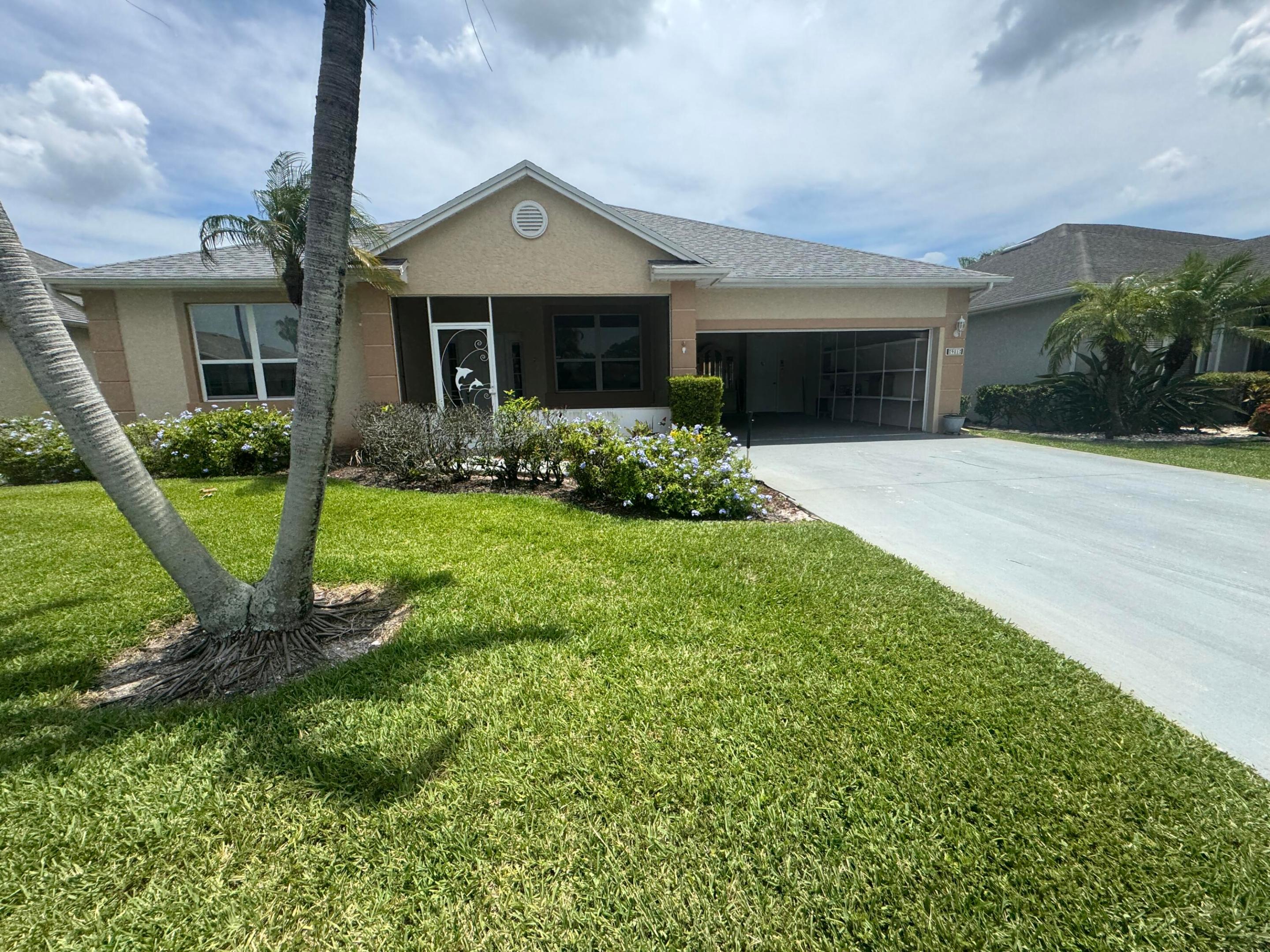 981 Nw Tuscany Drive Property Photo 3