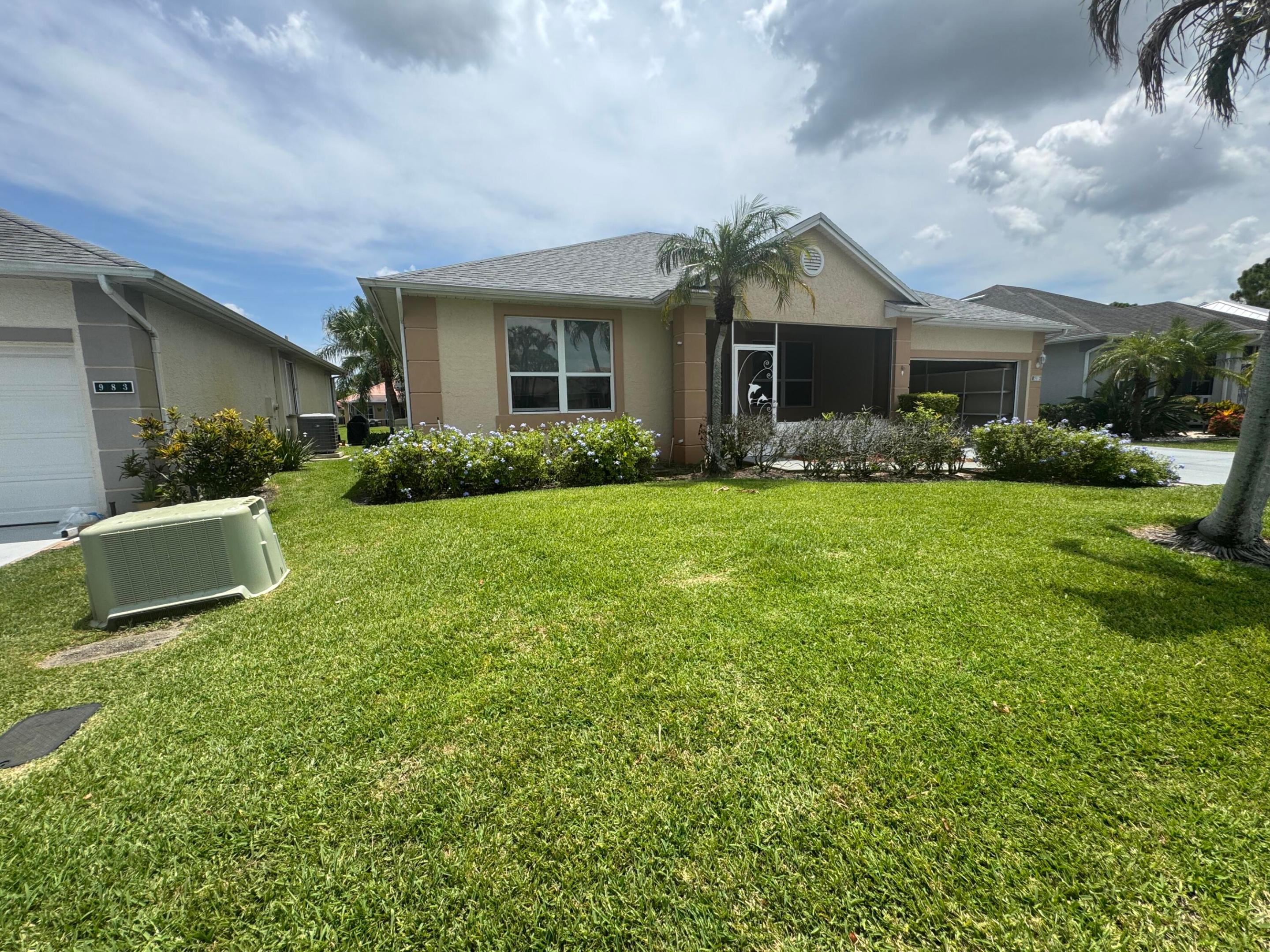 981 Nw Tuscany Drive Property Photo 4