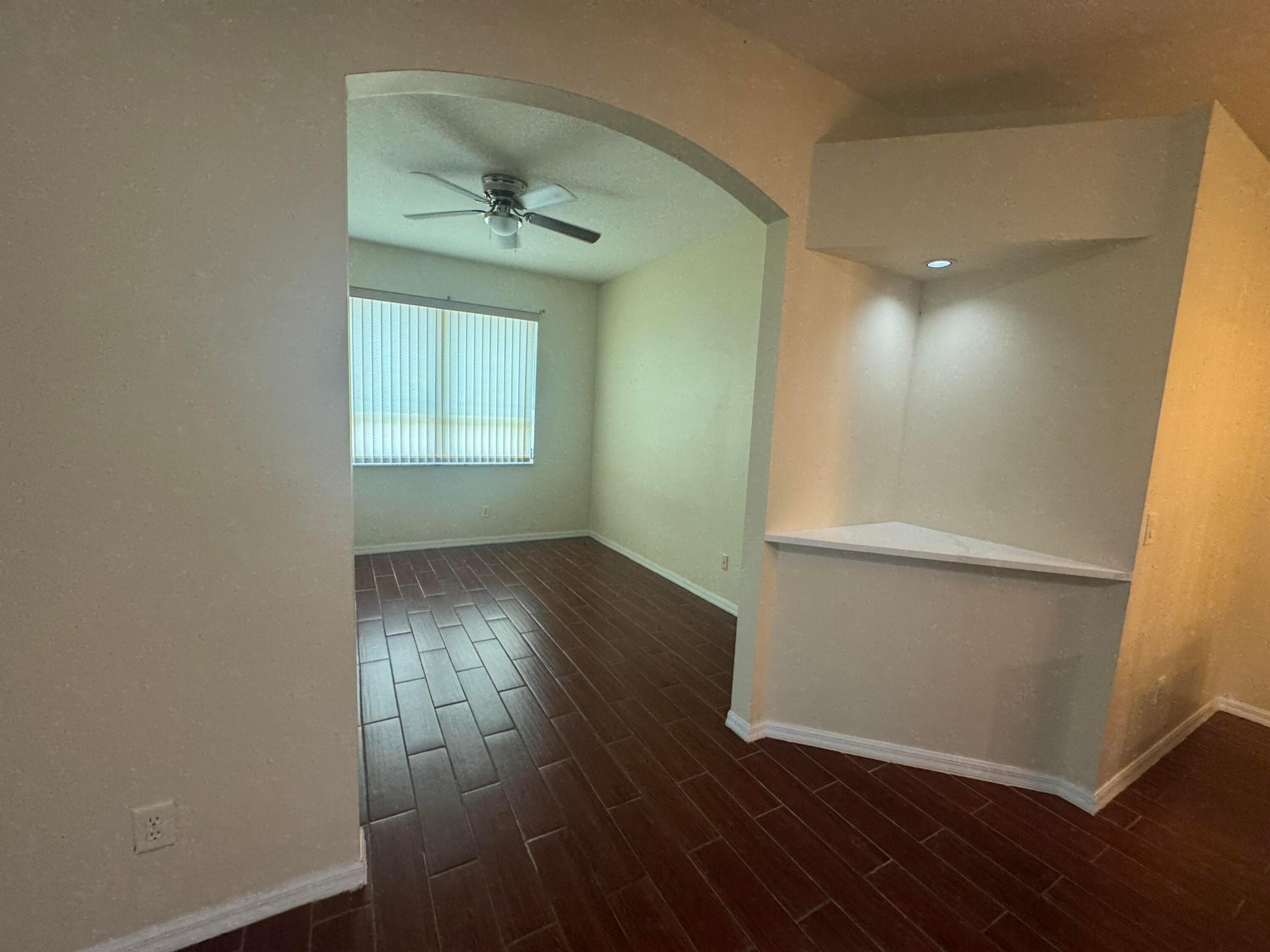 981 Nw Tuscany Drive Property Photo 8