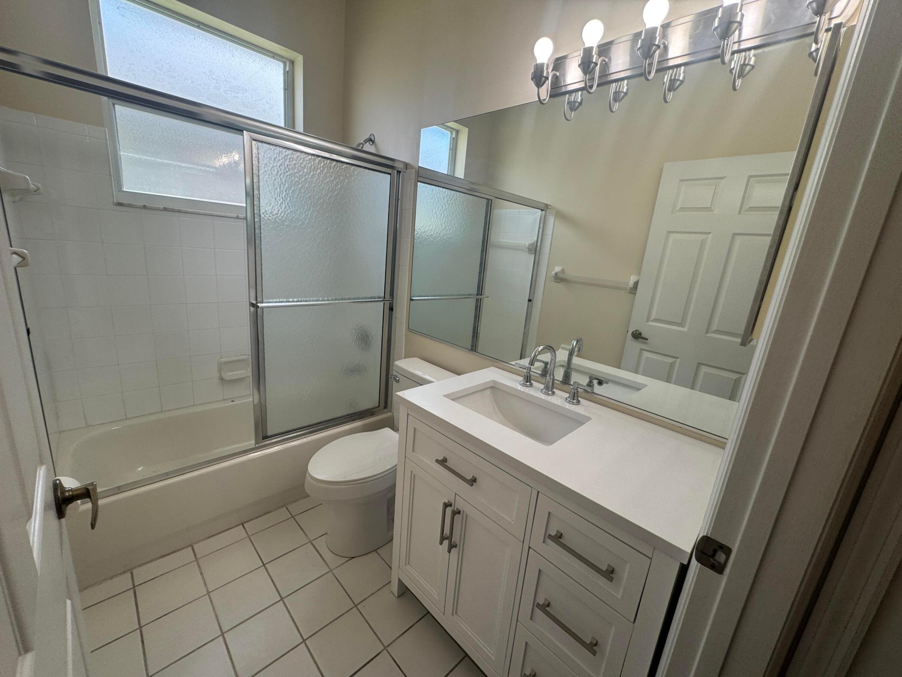 981 Nw Tuscany Drive Property Photo 9