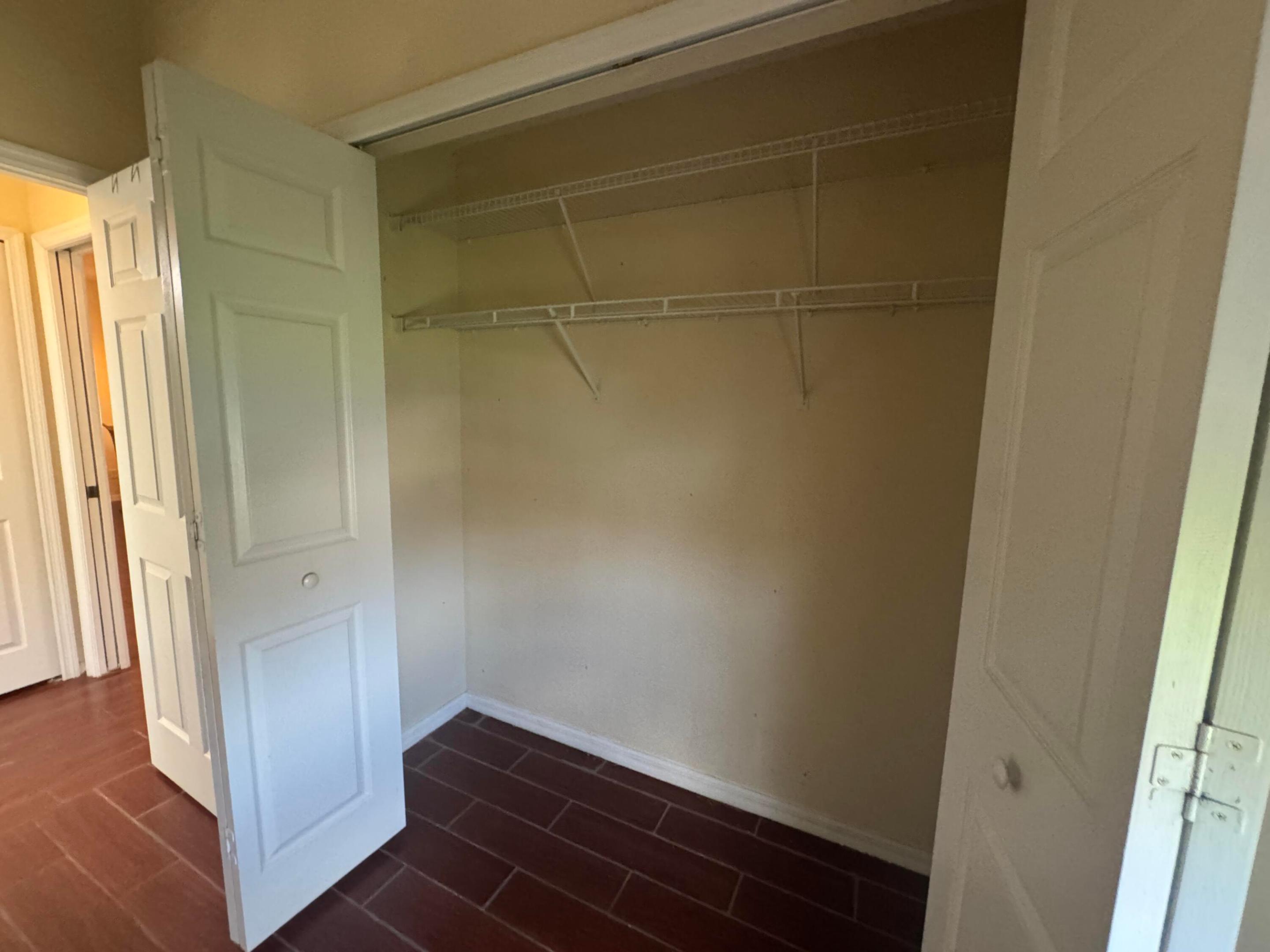 981 Nw Tuscany Drive Property Photo 12