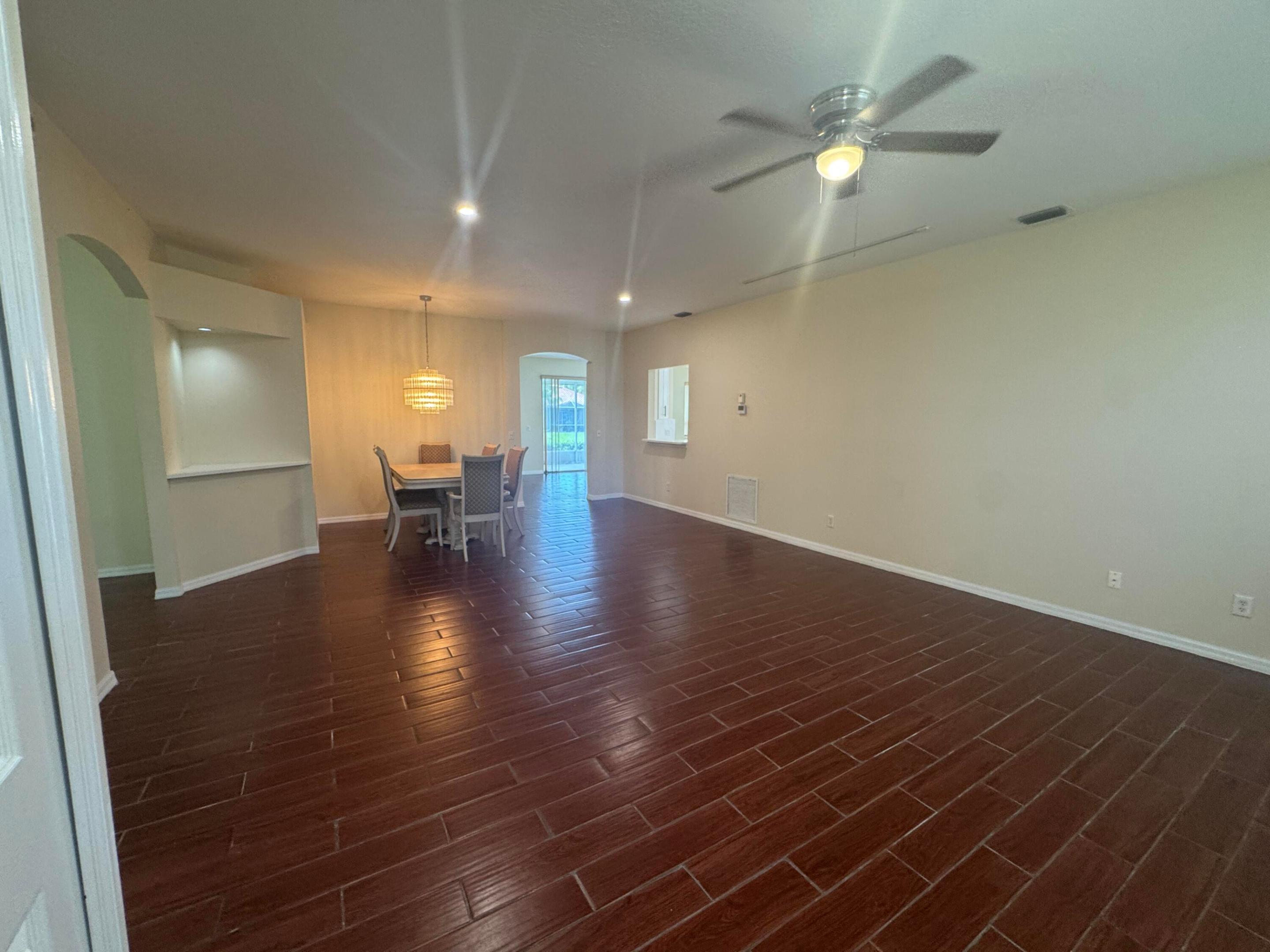 981 Nw Tuscany Drive Property Photo 14