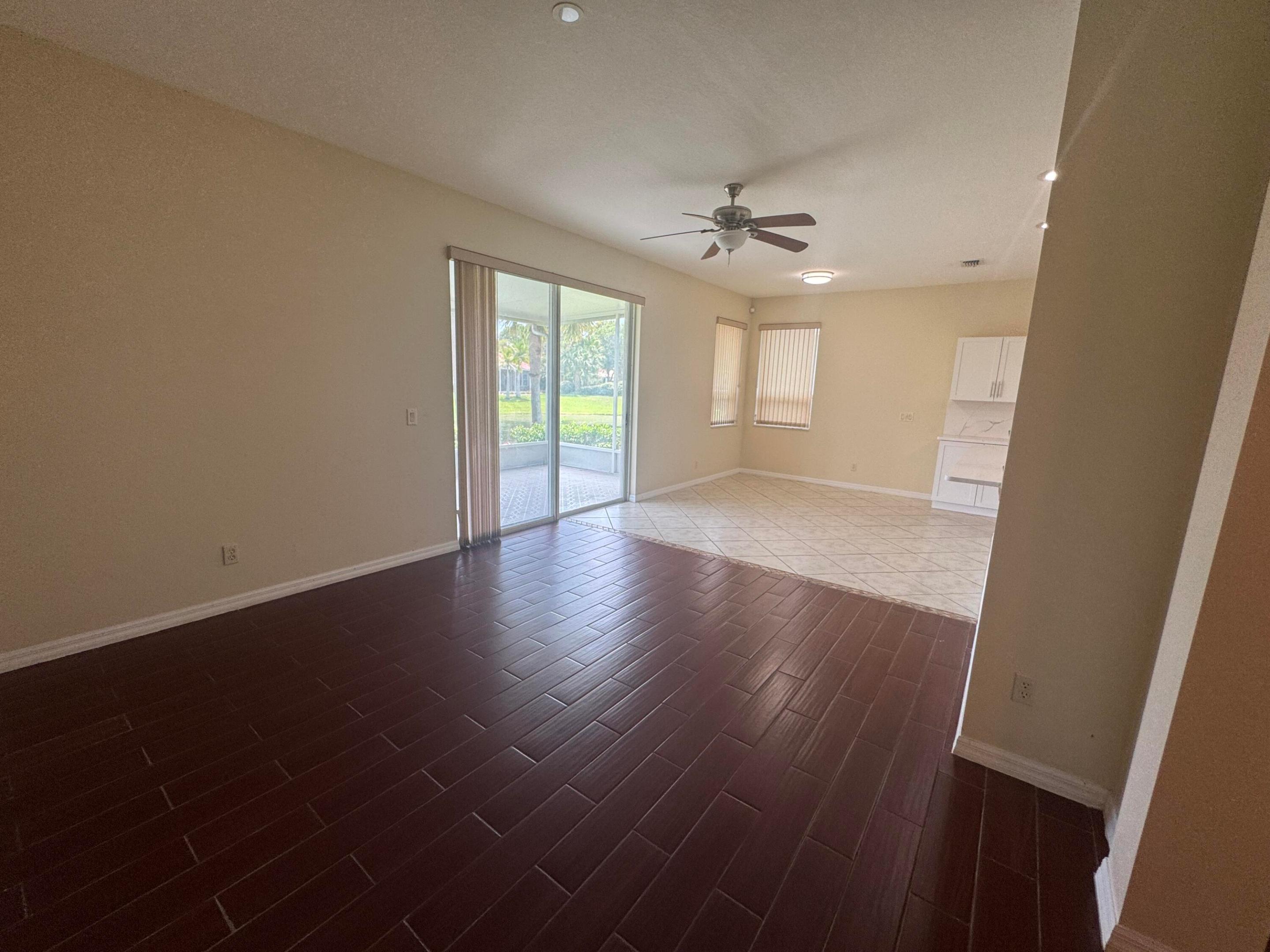 981 Nw Tuscany Drive Property Photo 26