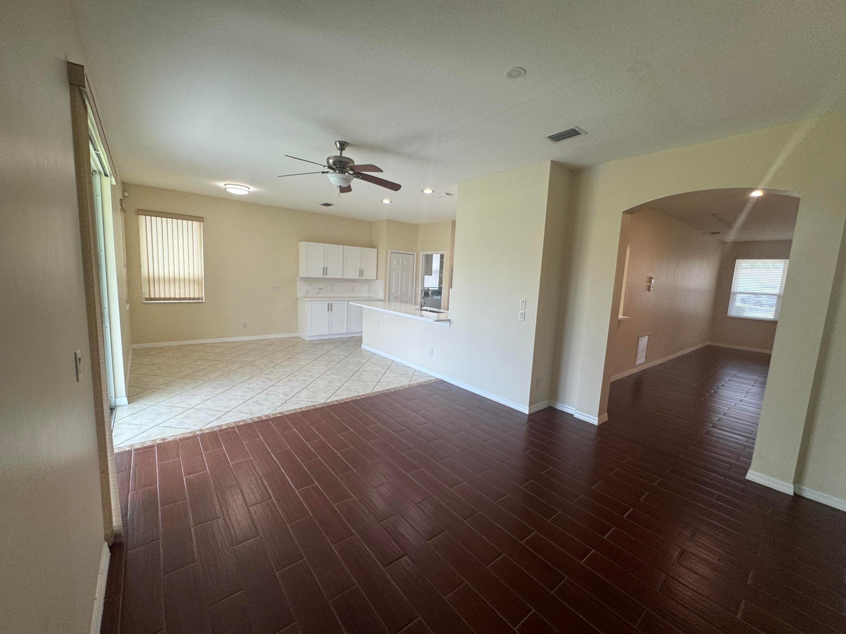 981 Nw Tuscany Drive Property Photo 27