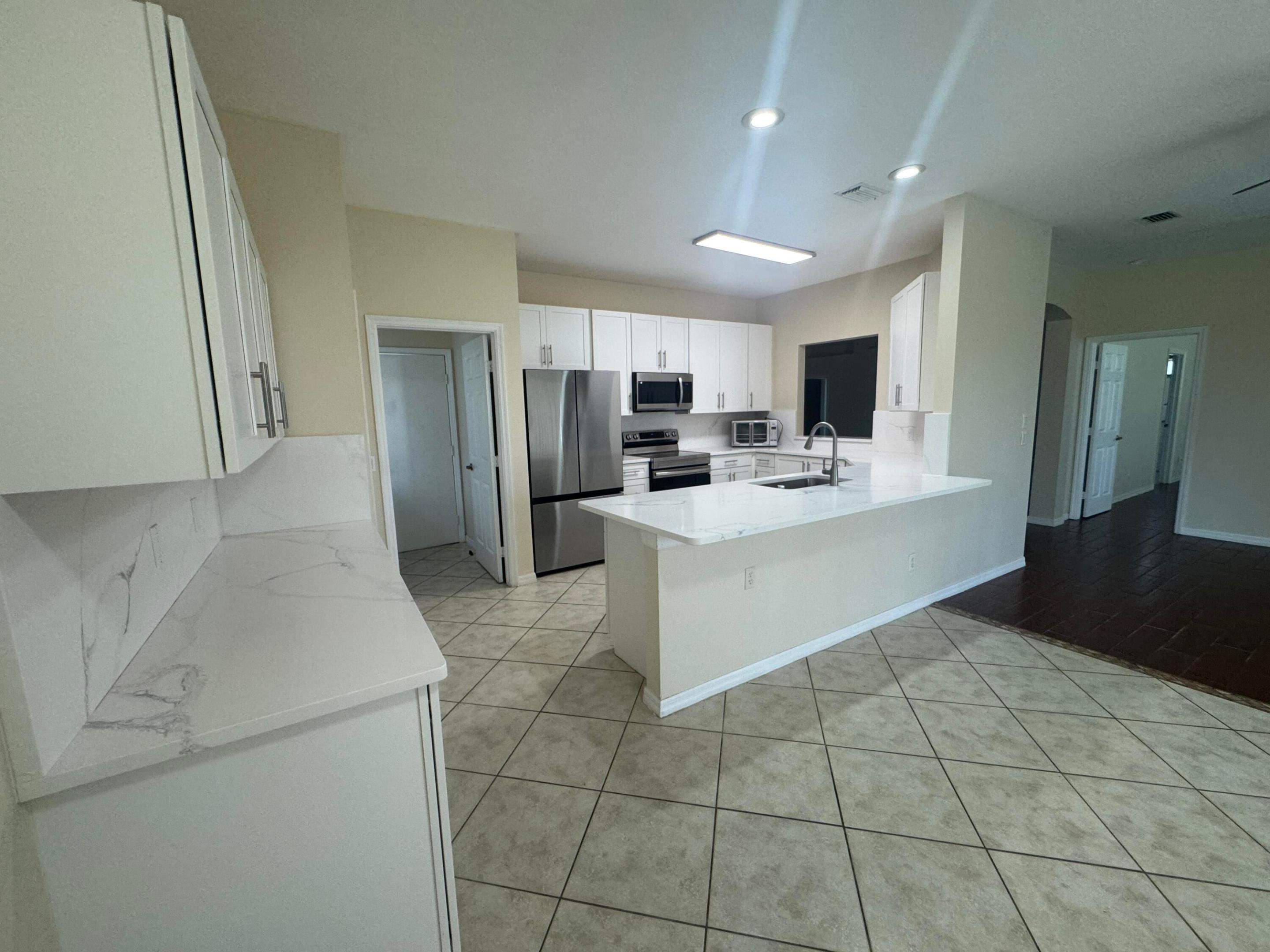 981 Nw Tuscany Drive Property Photo 40