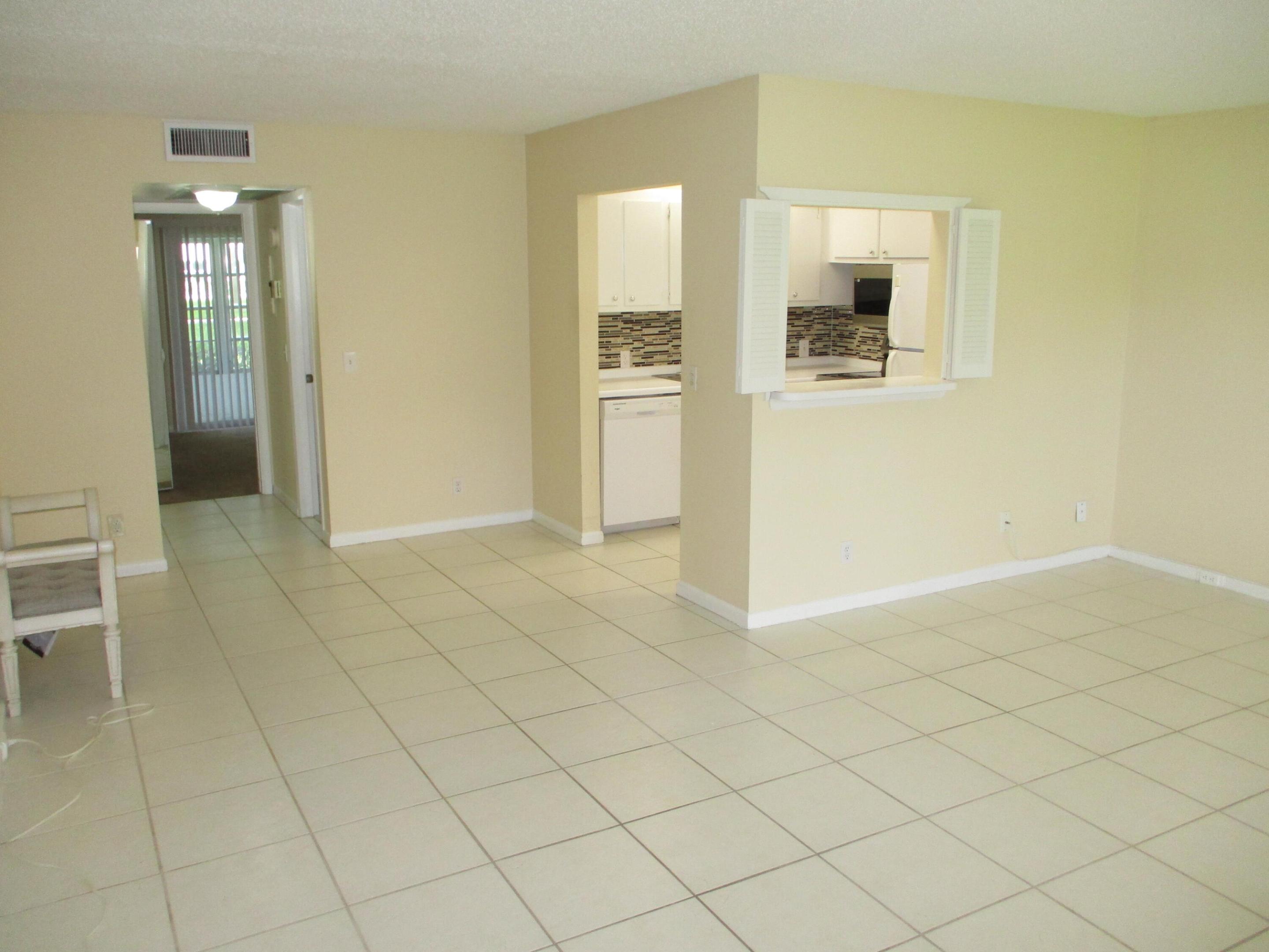 506 Mansfield M Property Photo 2