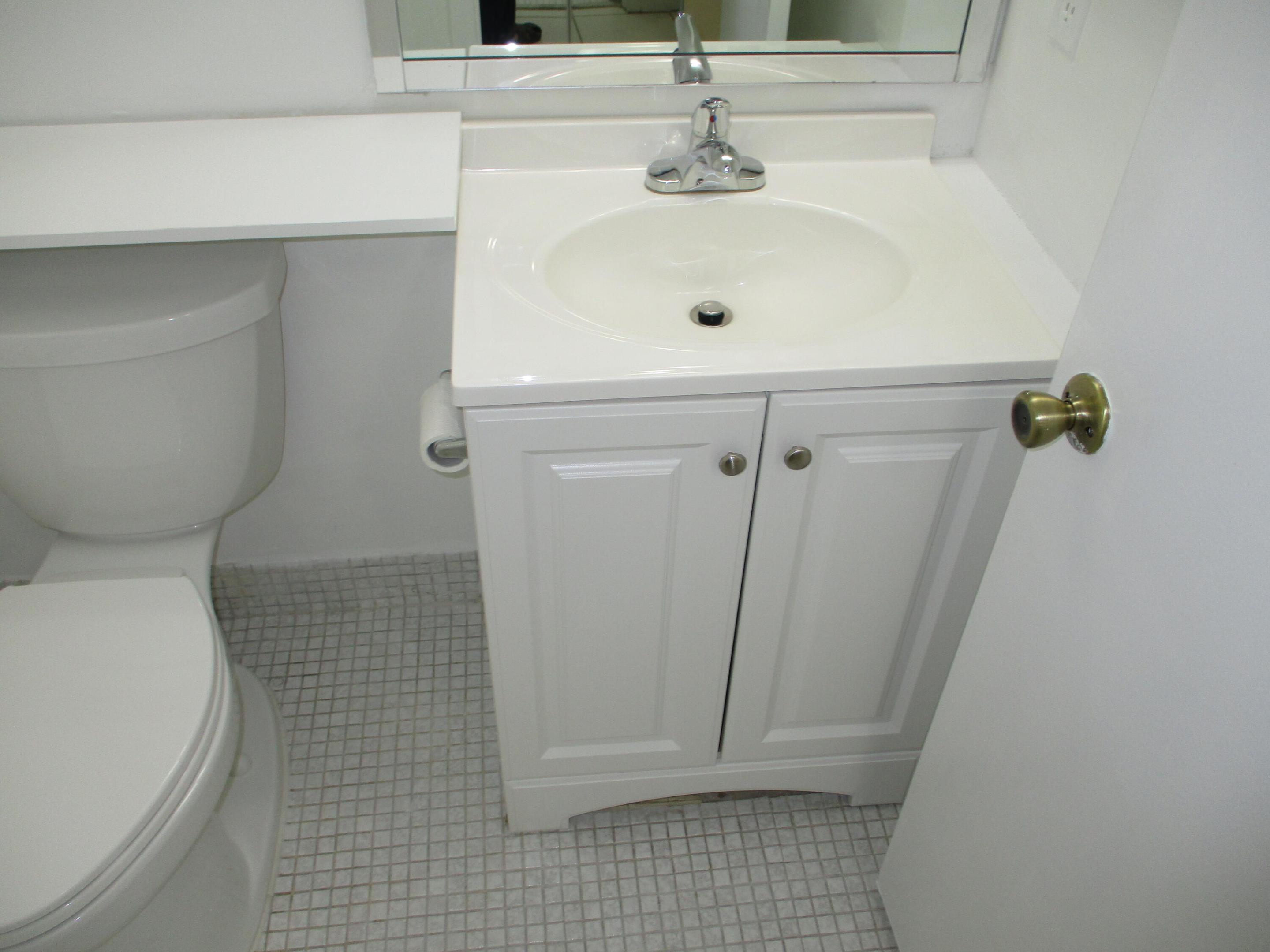 506 Mansfield M Property Photo 4