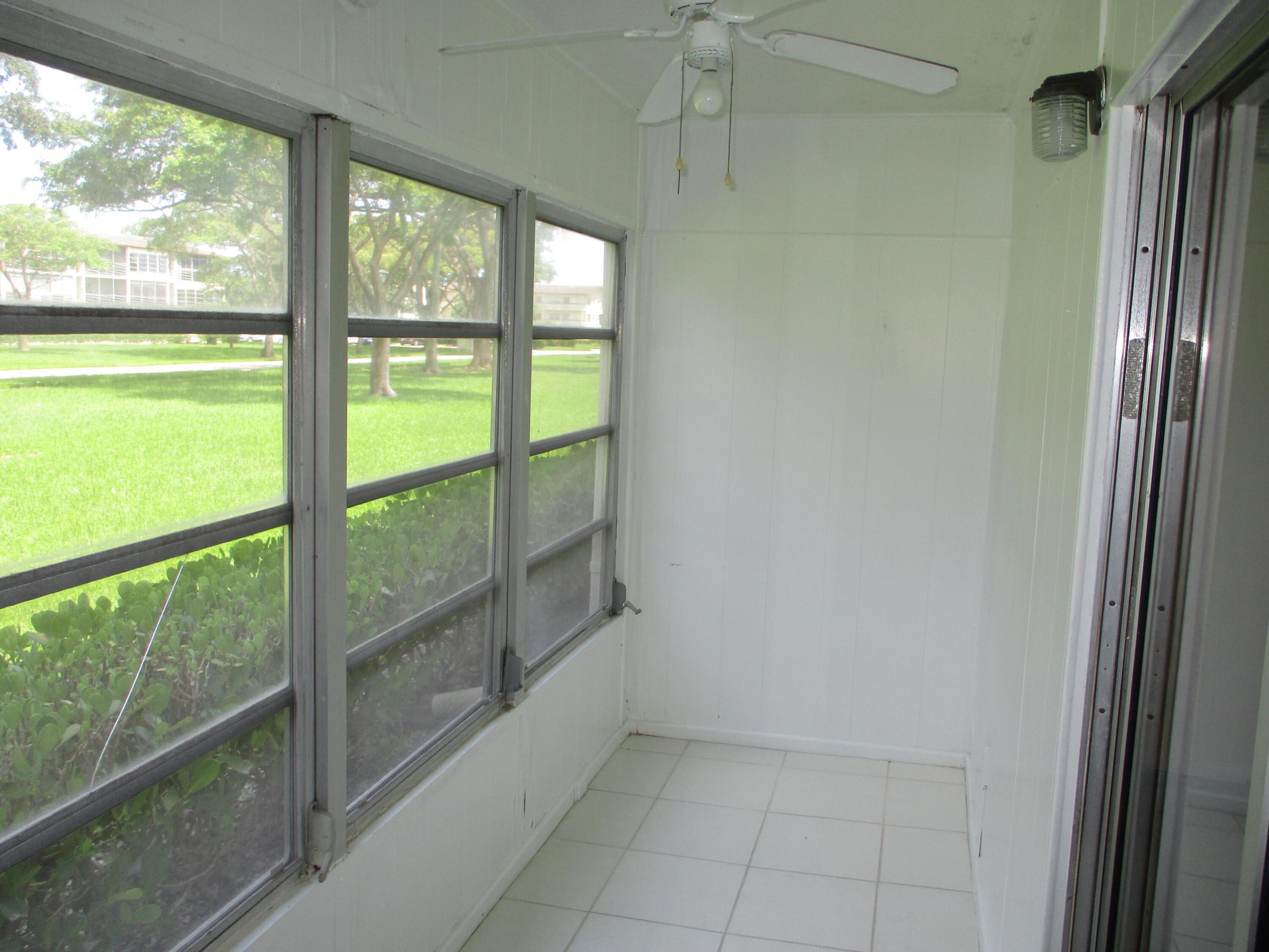 506 Mansfield M Property Photo 7