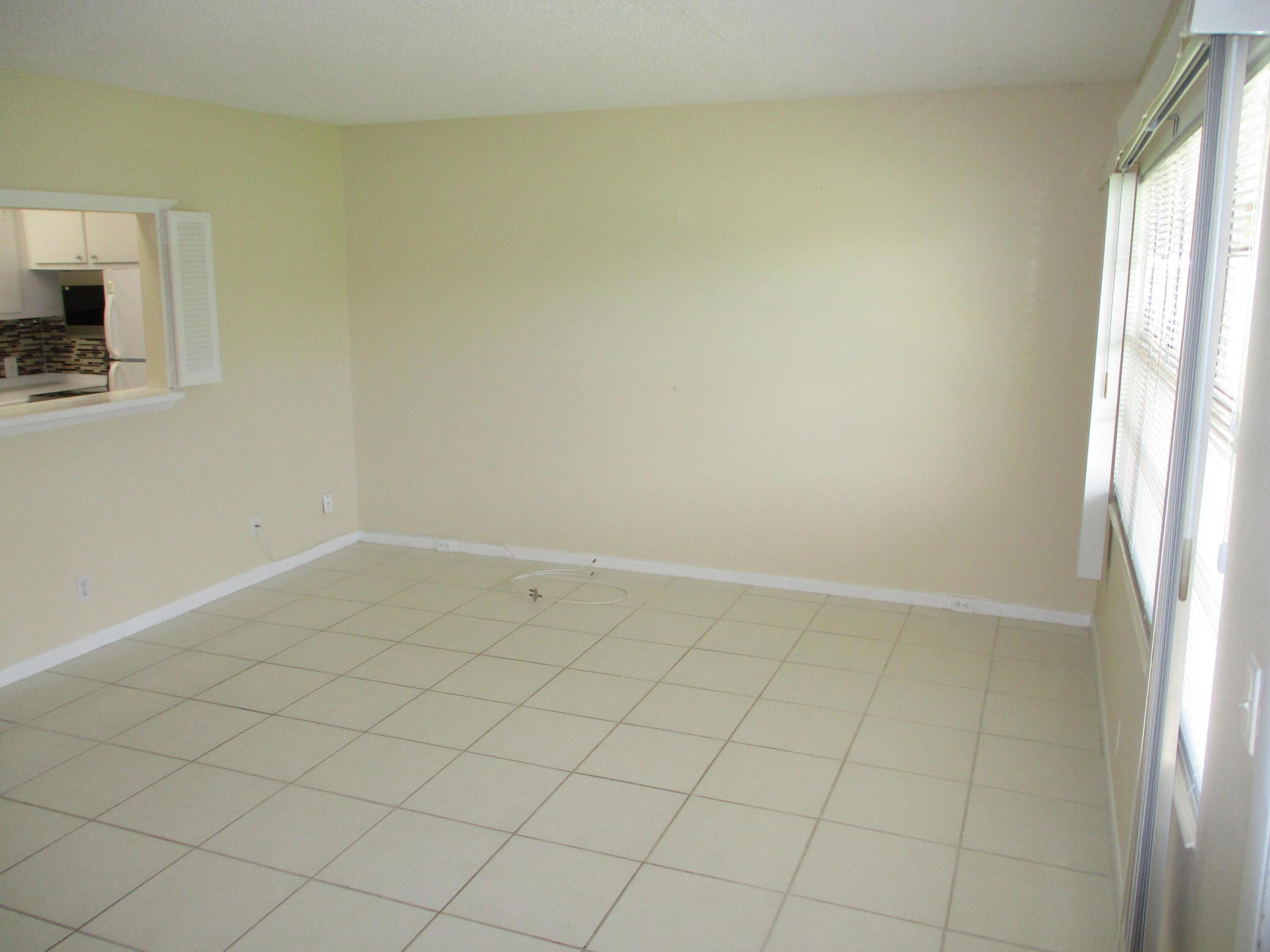 506 Mansfield M Property Photo 12
