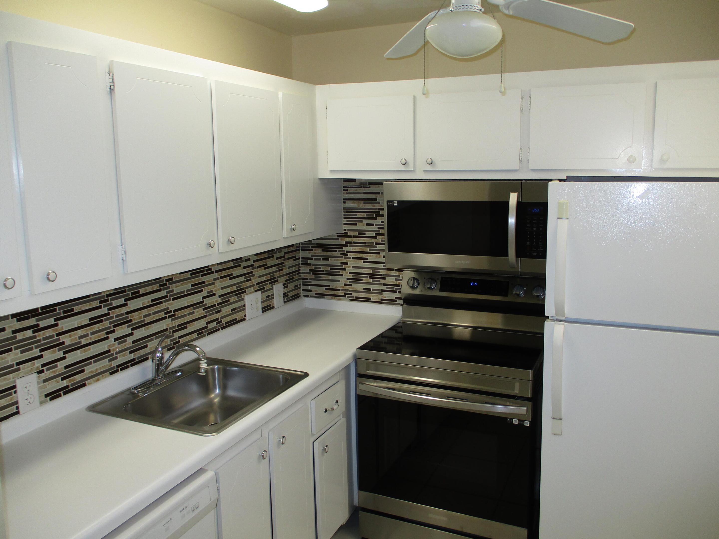 506 Mansfield M Property Photo 14