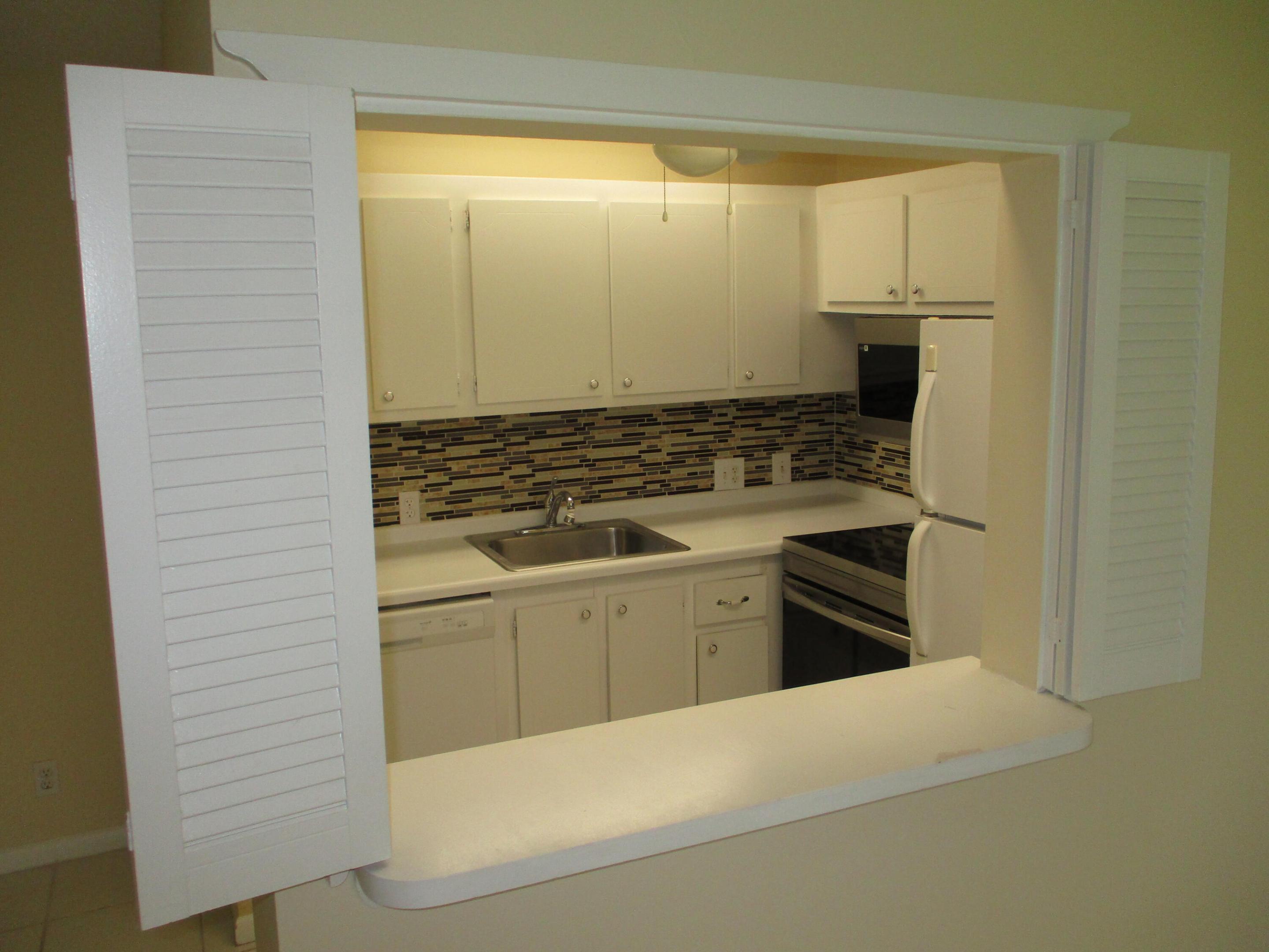506 Mansfield M Property Photo 16