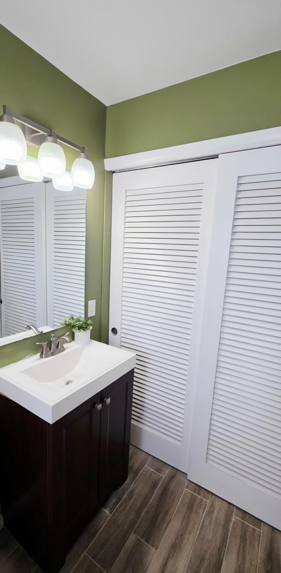 4228 N Ocean Drive 34 Property Photo 21