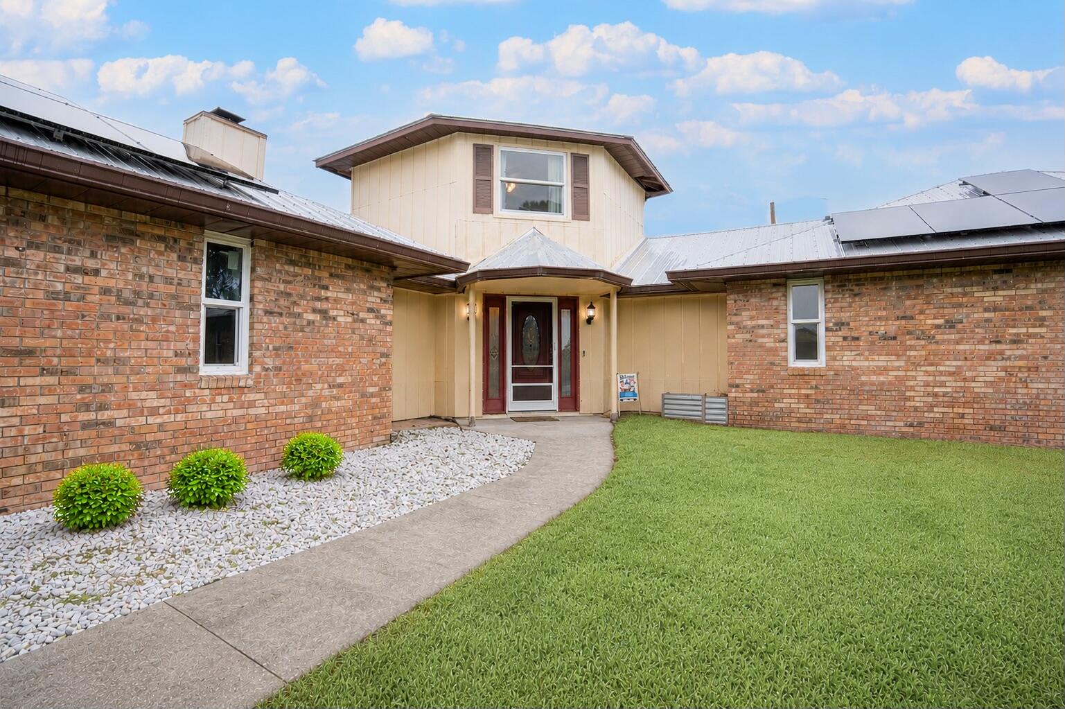 1091 Se Spinnaker Avenue Property Photo 3