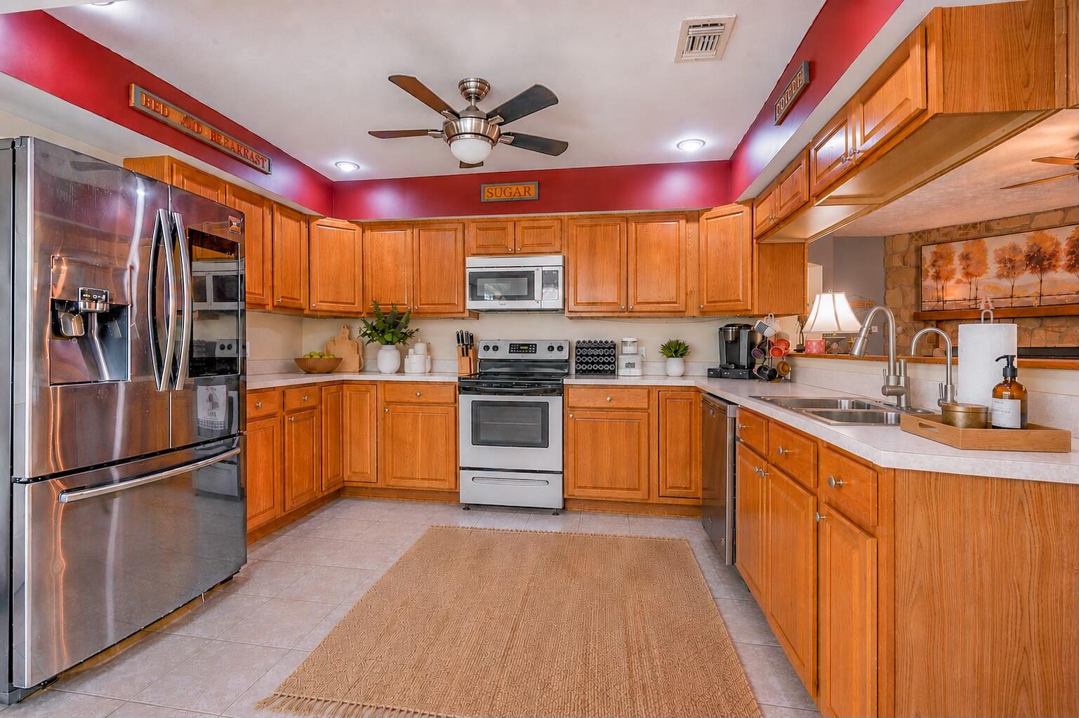 1091 Se Spinnaker Avenue Property Photo 7