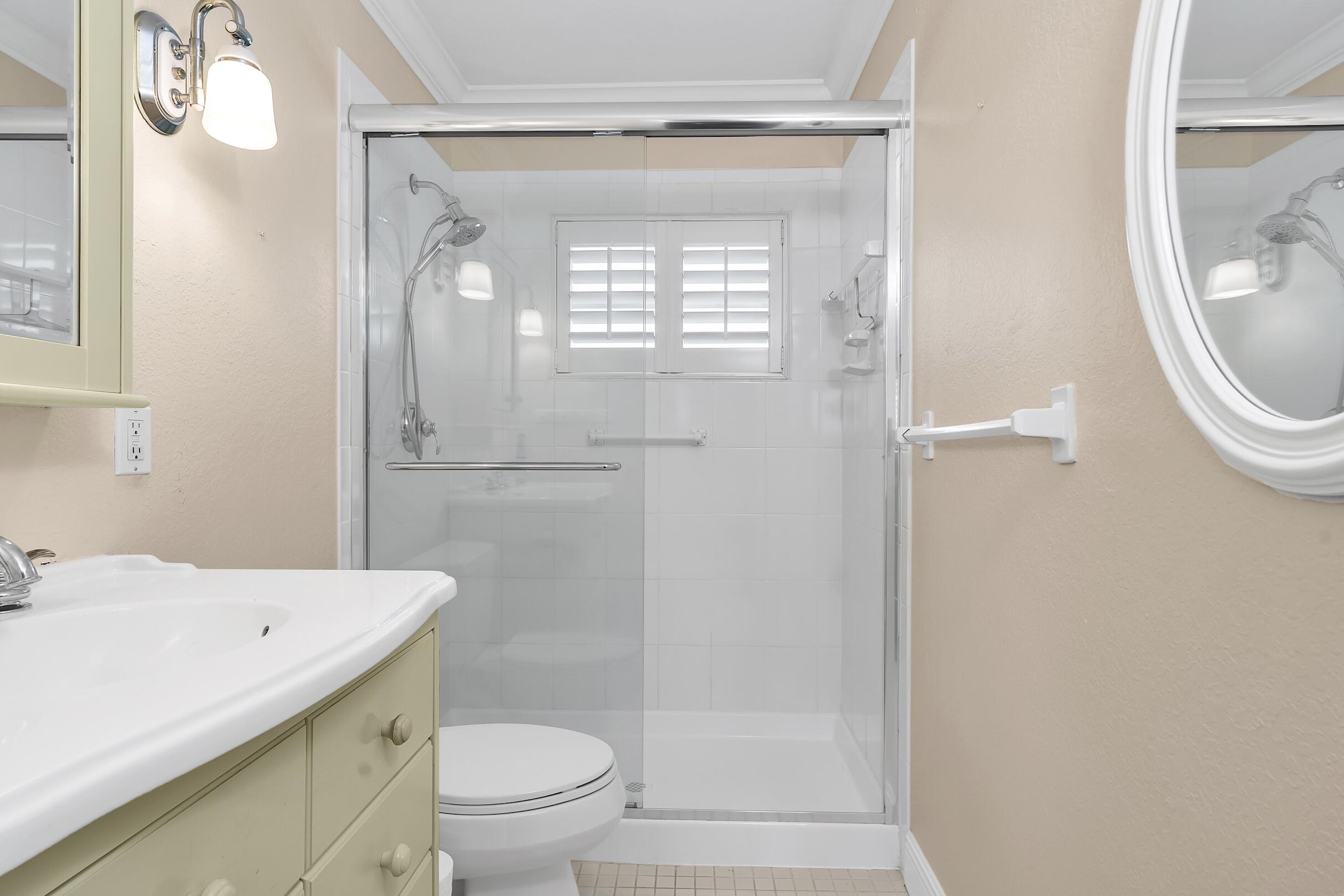 2930 Crosley Drive E M Property Photo 27