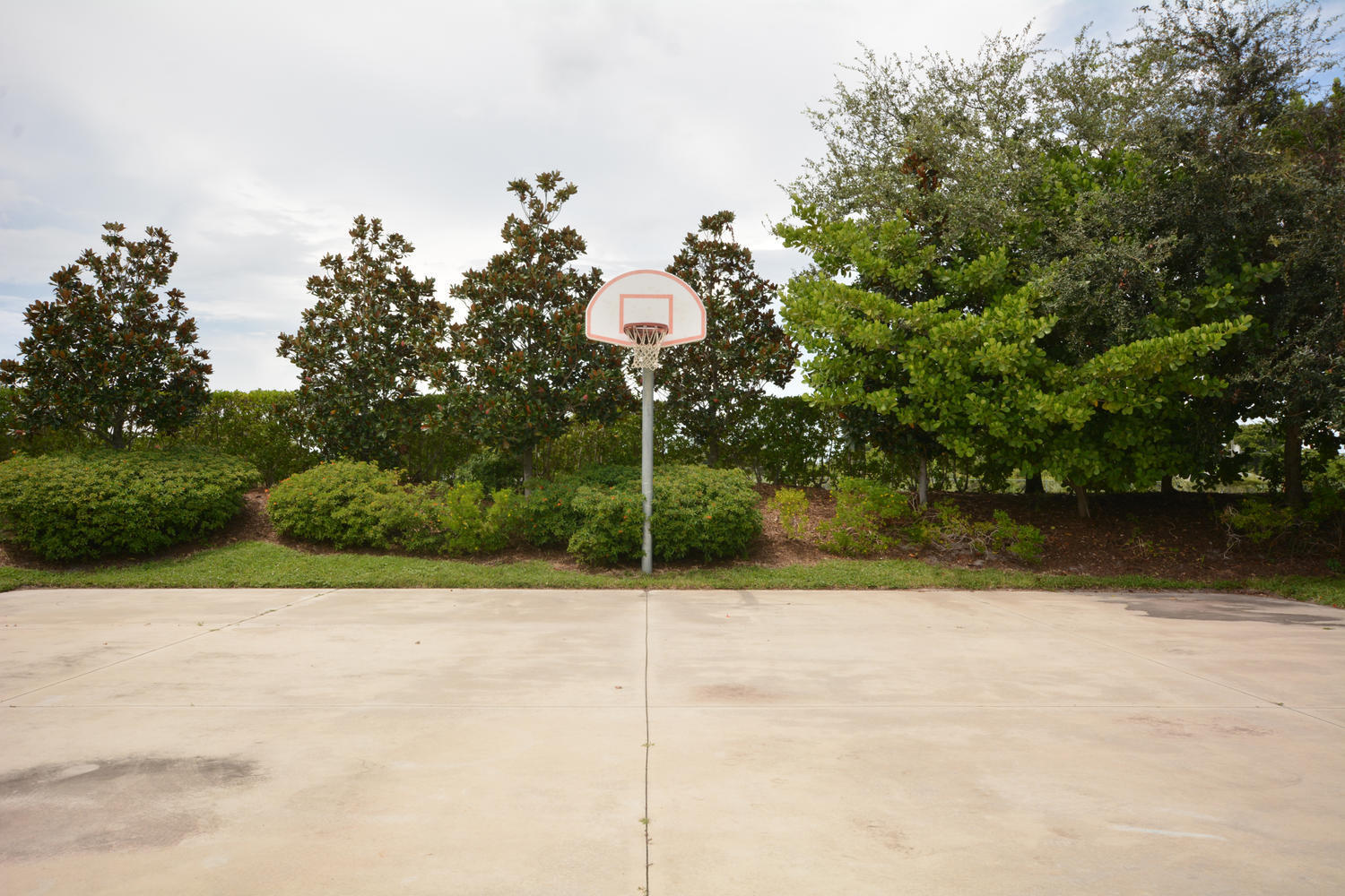 229 N Latitude Circle Property Photo 28