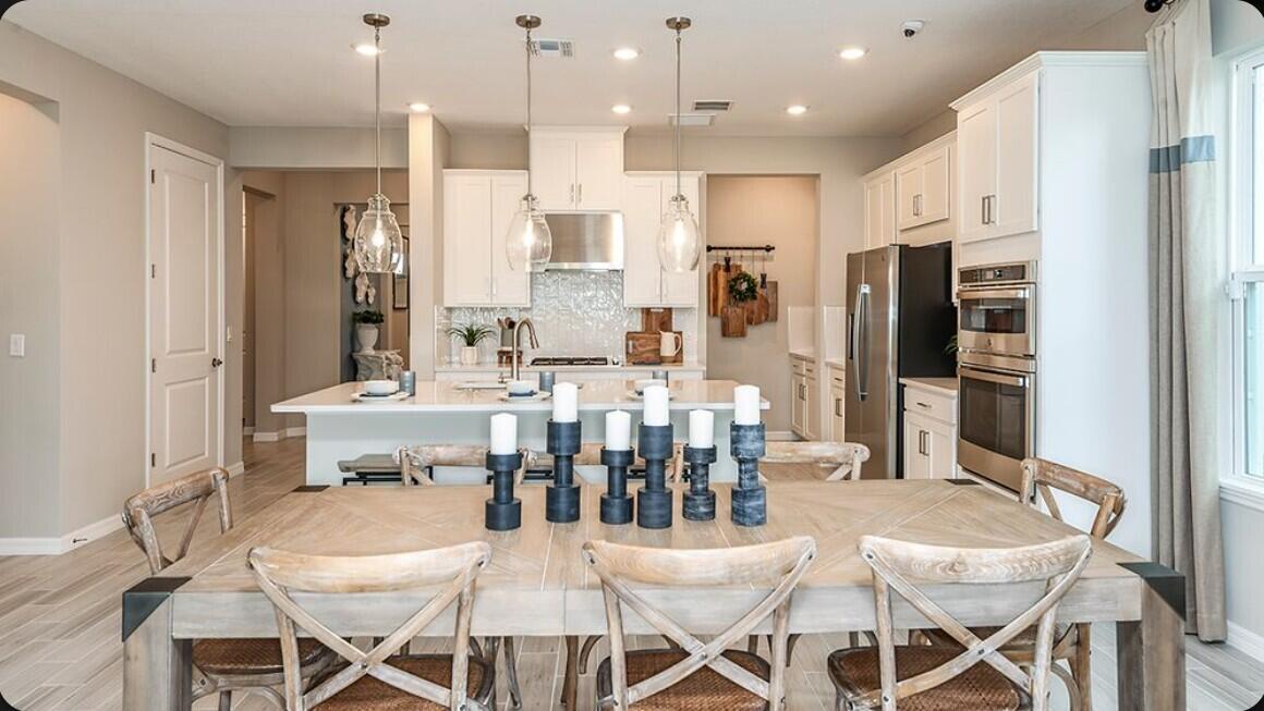 3631 Se Cedarstone Place Property Photo 6