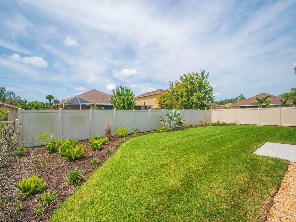 10105 Verona Manor Property Photo 5