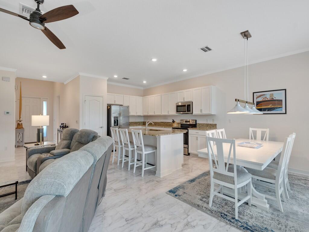 10105 Verona Manor Property Photo 19