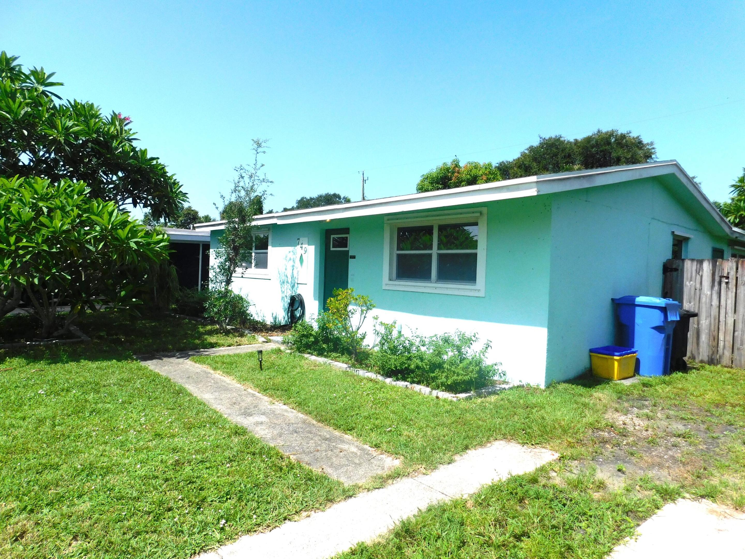 749 Camellia Drive Property Photo 1