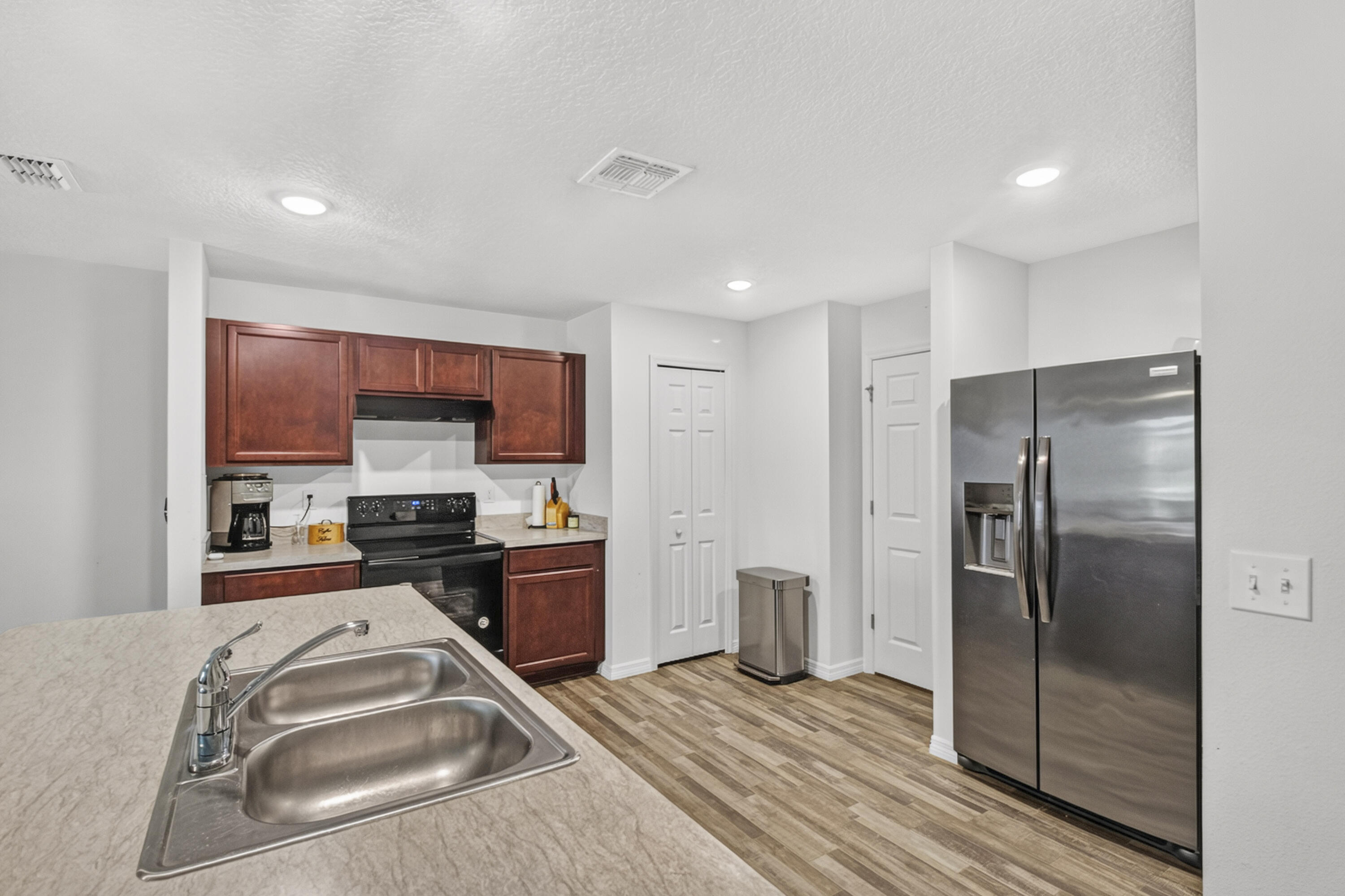 2033 Sw Leafy Road Property Photo 16