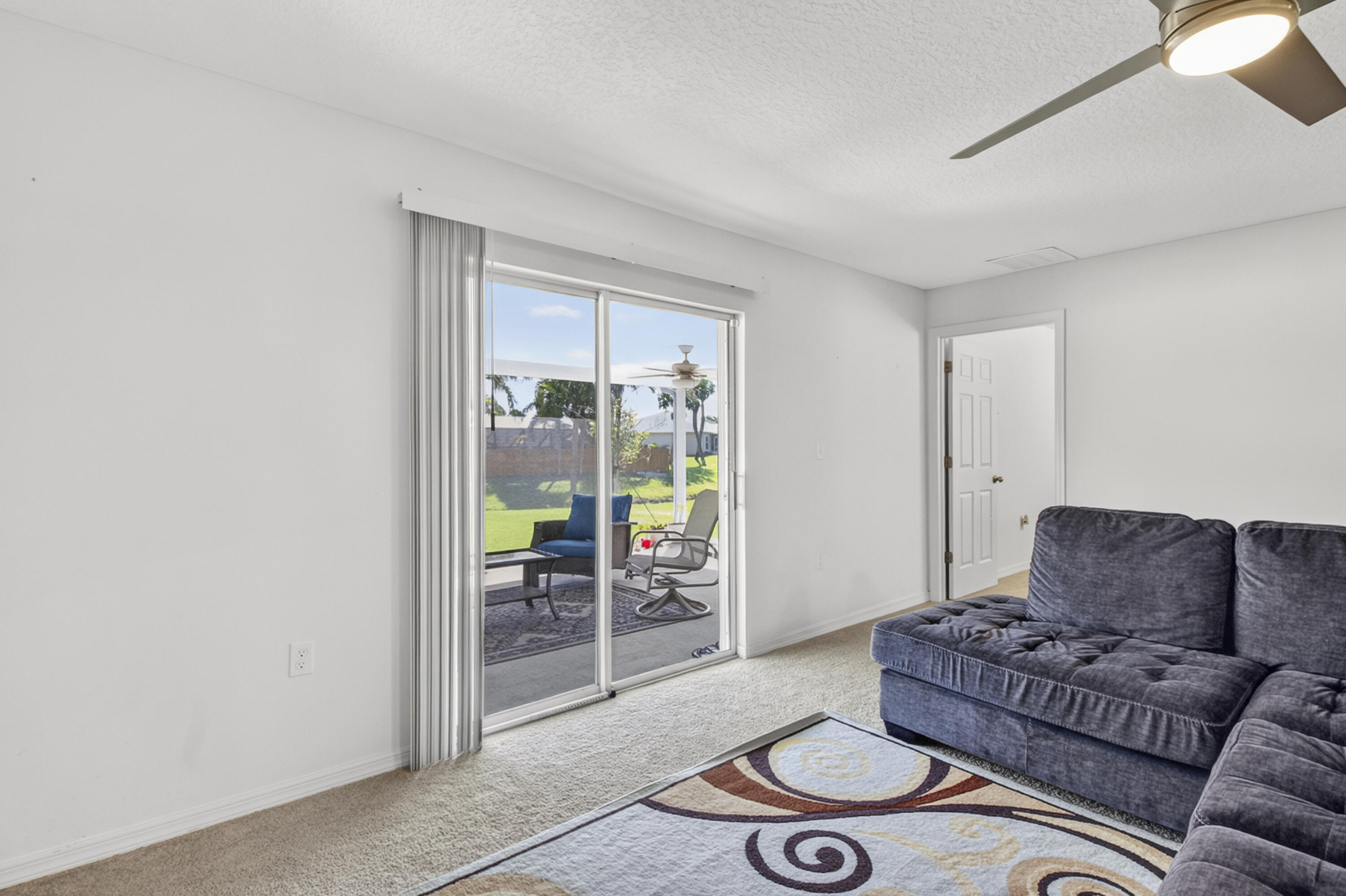 2033 Sw Leafy Road Property Photo 17